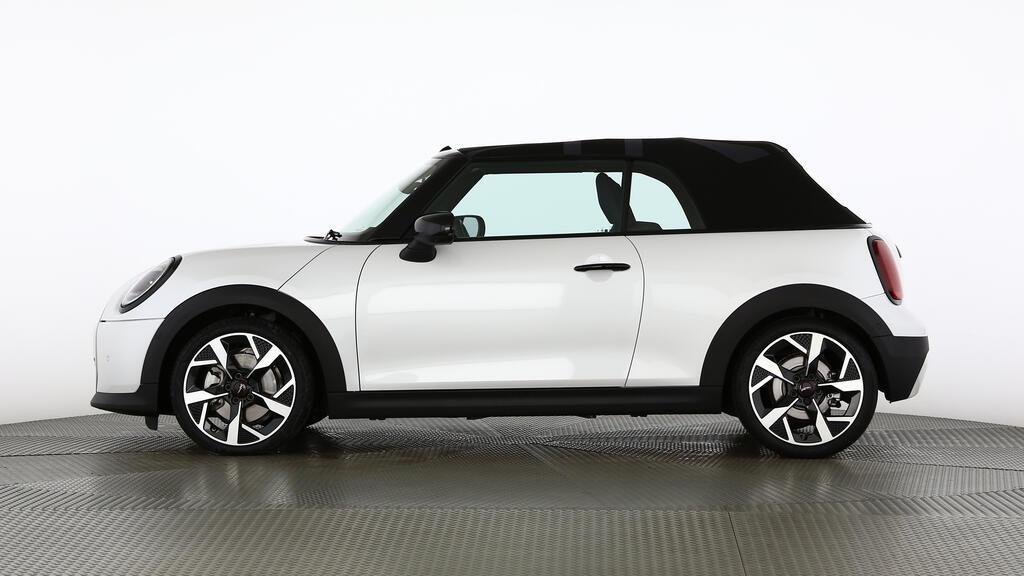 MINI Cooper S Cabrio-image-2