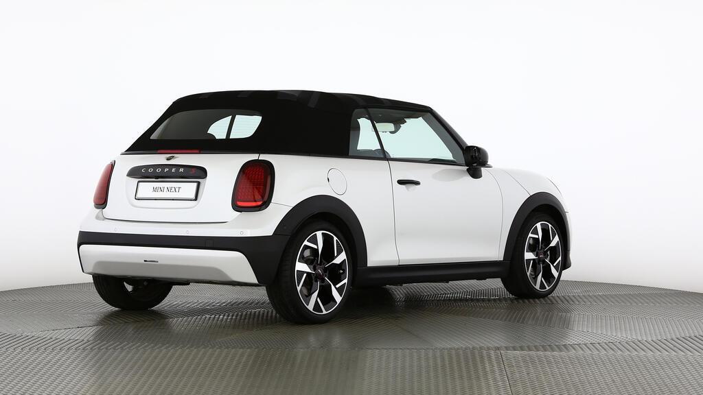 MINI Cooper S Cabrio-image-3