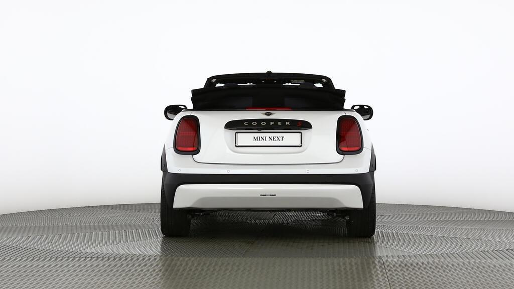 MINI Cooper S Cabrio-image-13