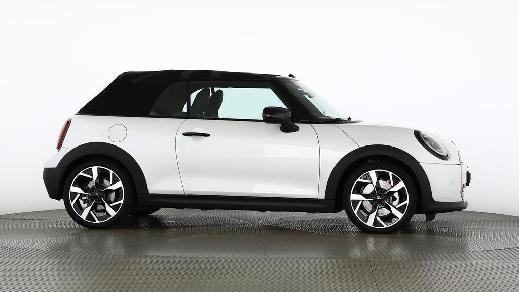 MINI Cooper S Cabrio-image-1