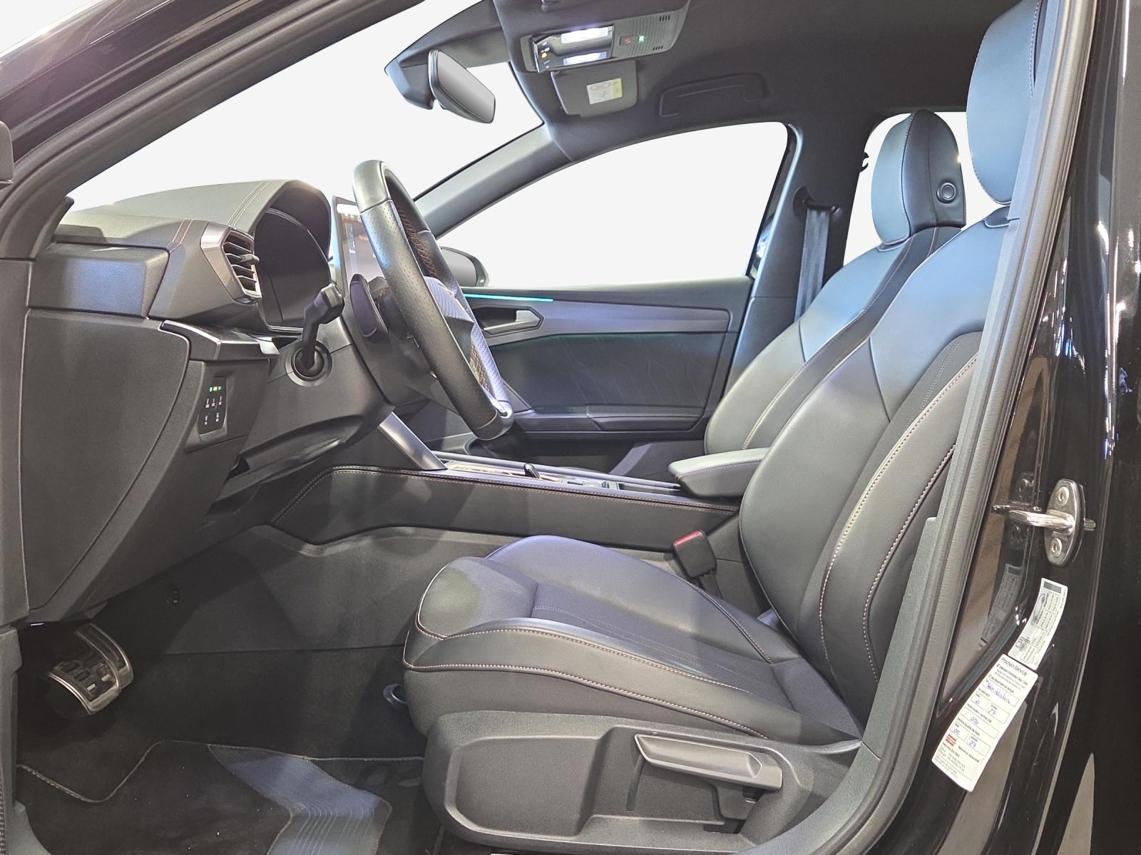 CUPRA LEON ST 1.5 eTSI DSG-image-7