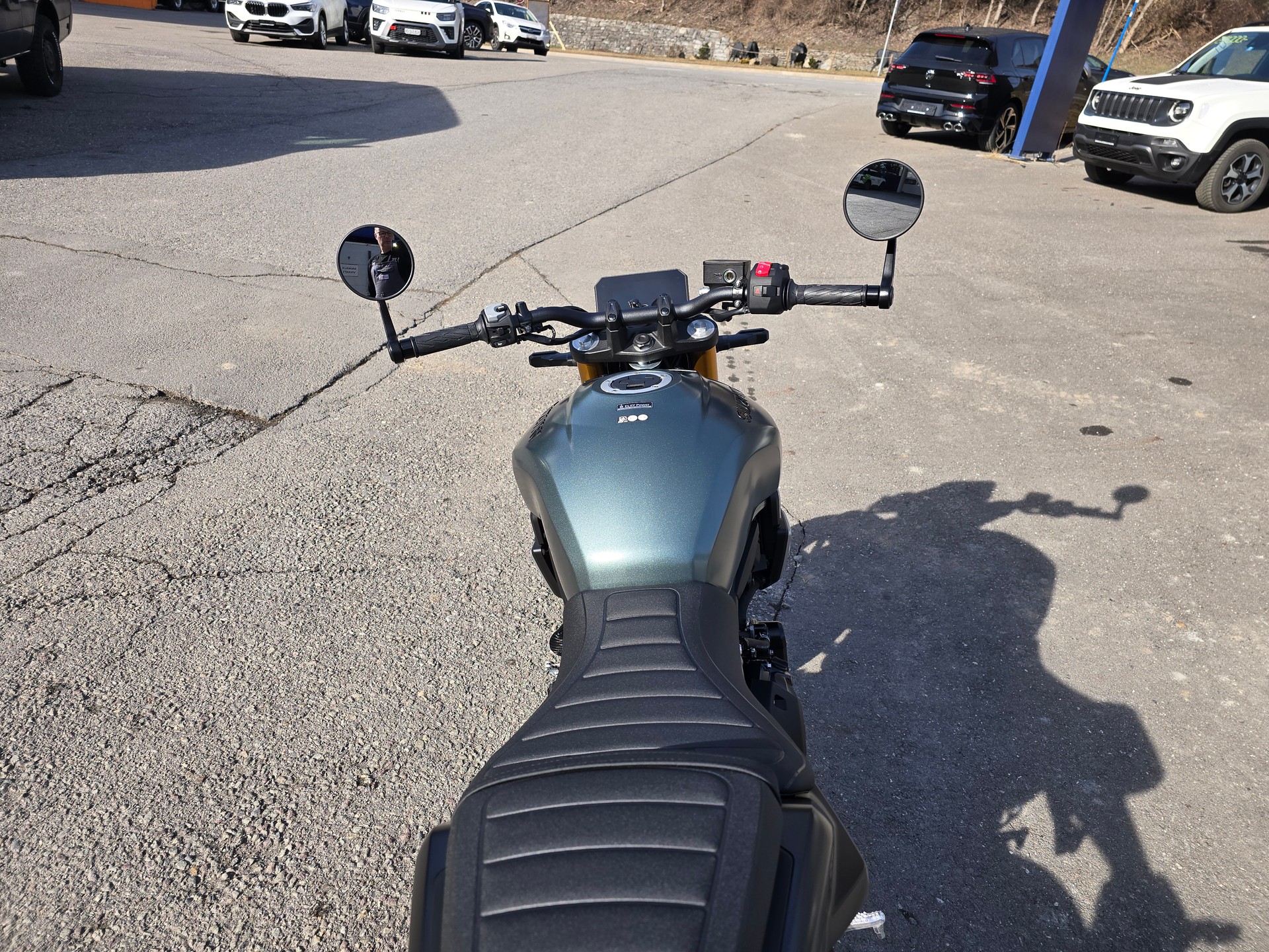 SUZUKI GSX 8T-image-10