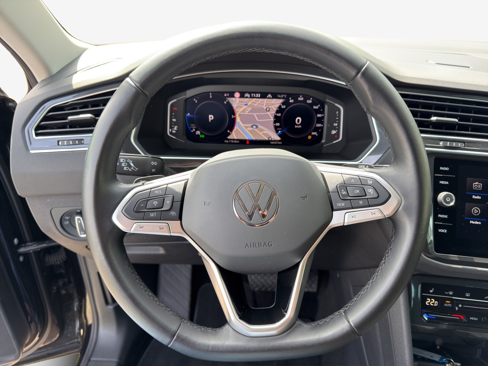VW Tiguan 2.0 TDI SCR Elegance 4Motion DSG-image-9