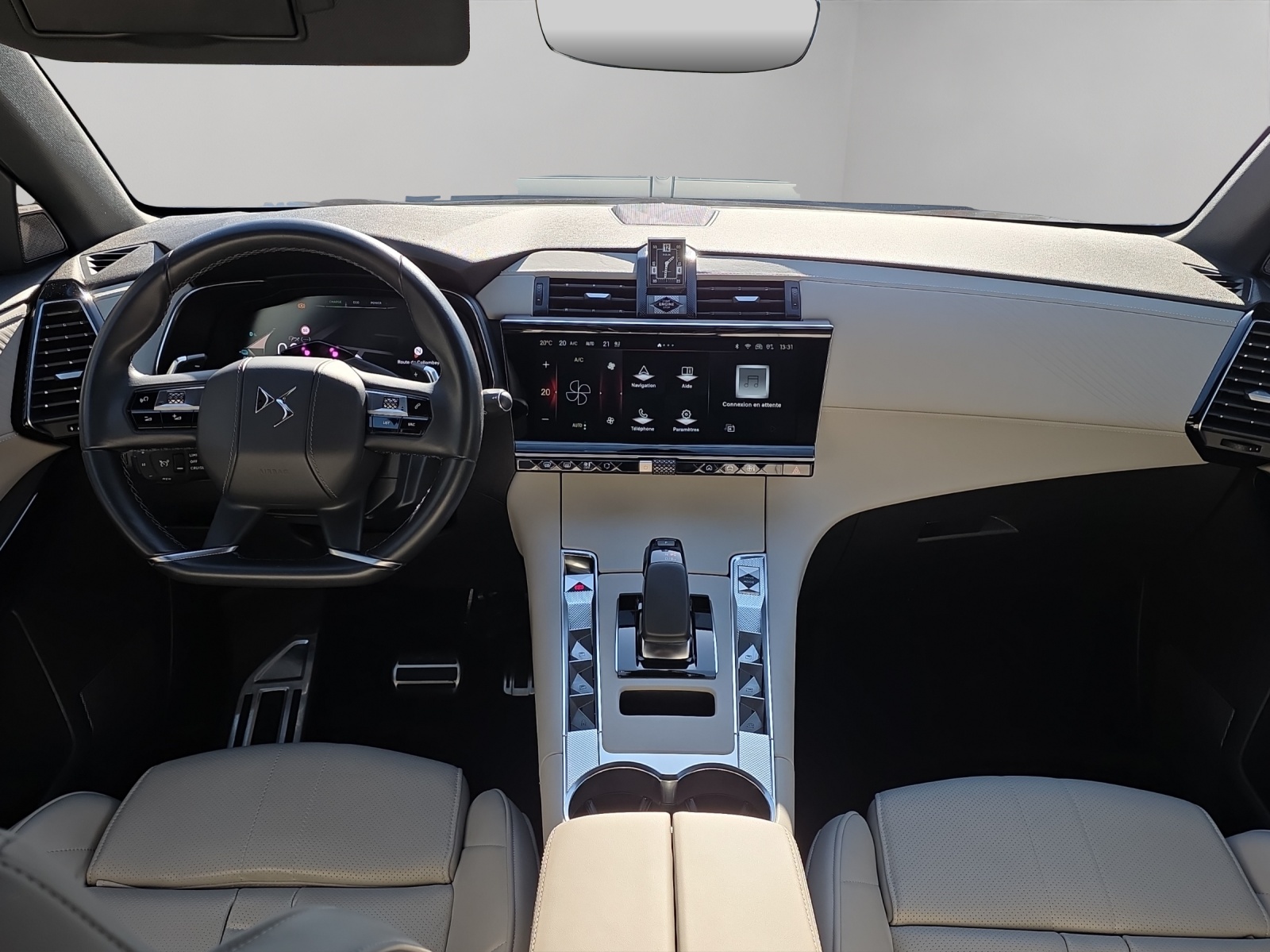 DS AUTOMOBILES DS 7 Crossback E-Tense 360 4x4 La Premiére-image-9