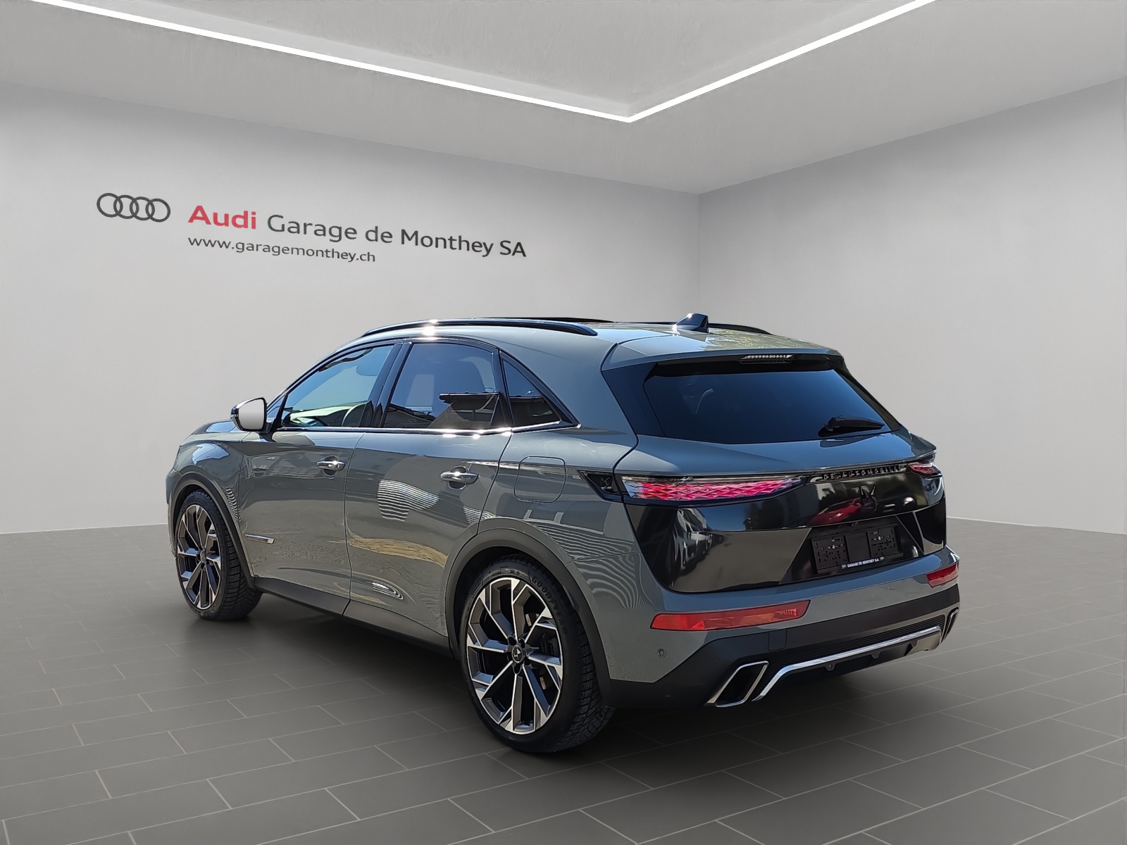 DS AUTOMOBILES DS 7 Crossback E-Tense 360 4x4 La Premiére-image-5