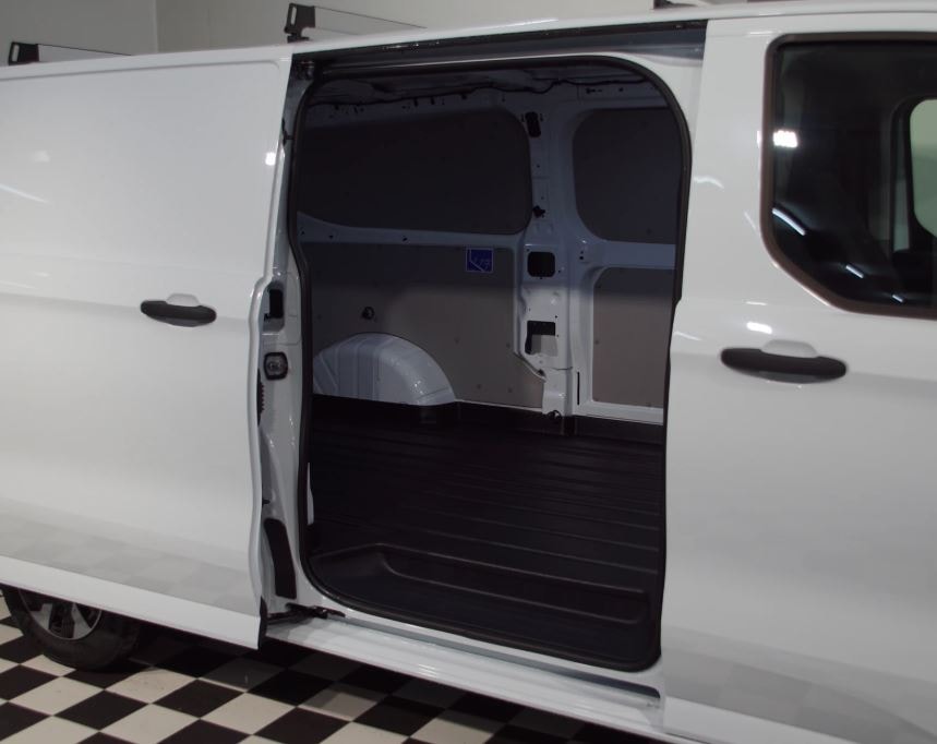 FORD Transit Custom Van 340 L2 H1 65kWh Trend-image-4