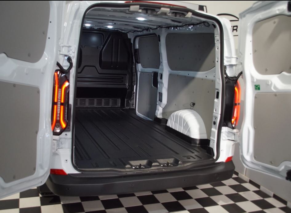 FORD Transit Custom Van 340 L2 H1 65kWh Trend-image-9