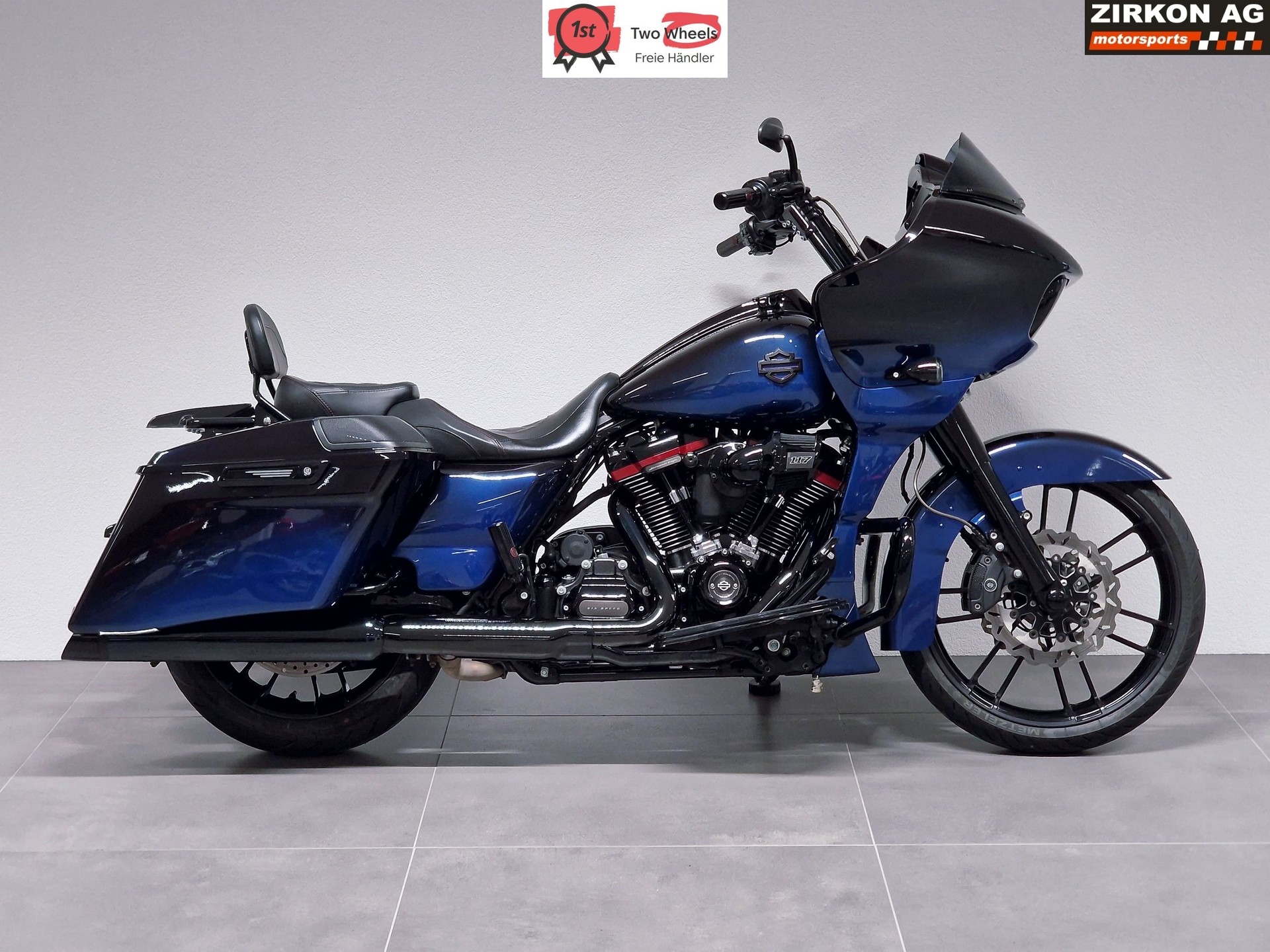 HARLEY-DAVIDSON FLTRXSE Road Glide Special 117 CVO Custom