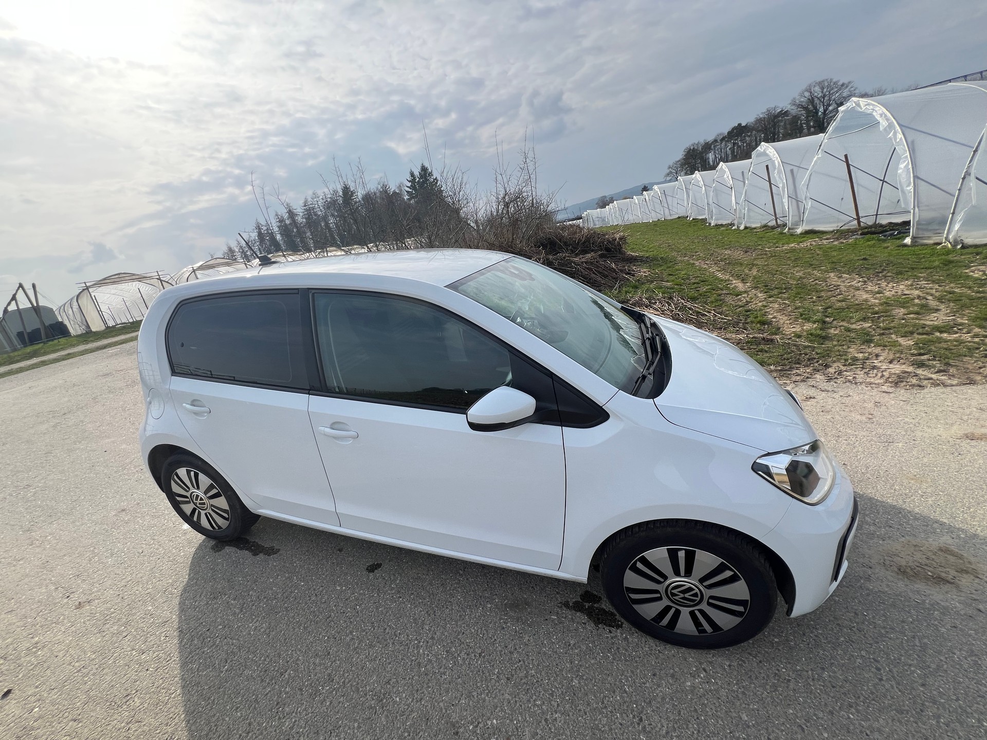 VW e-Up-image-2
