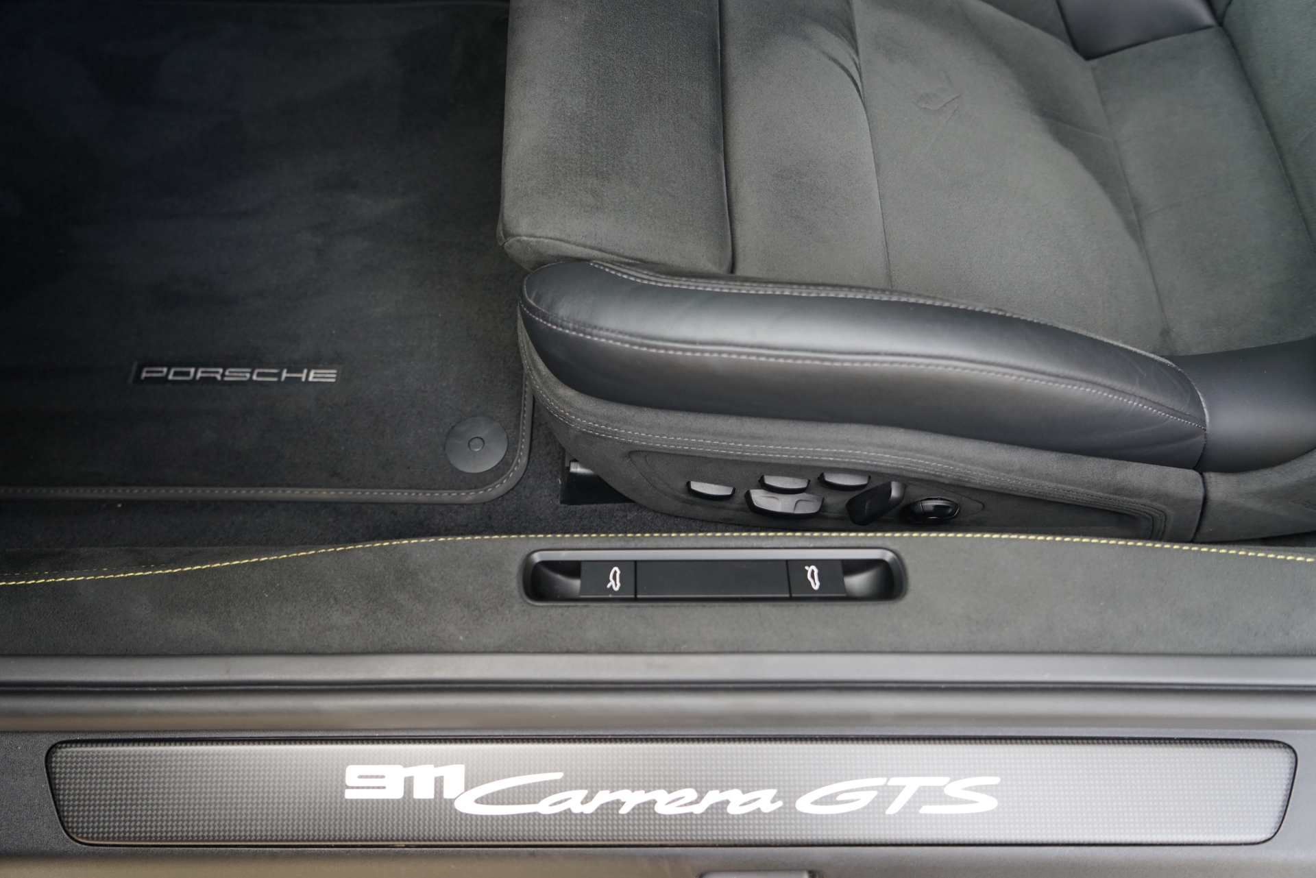 PORSCHE 911 Carrera GTS PDK-image-28