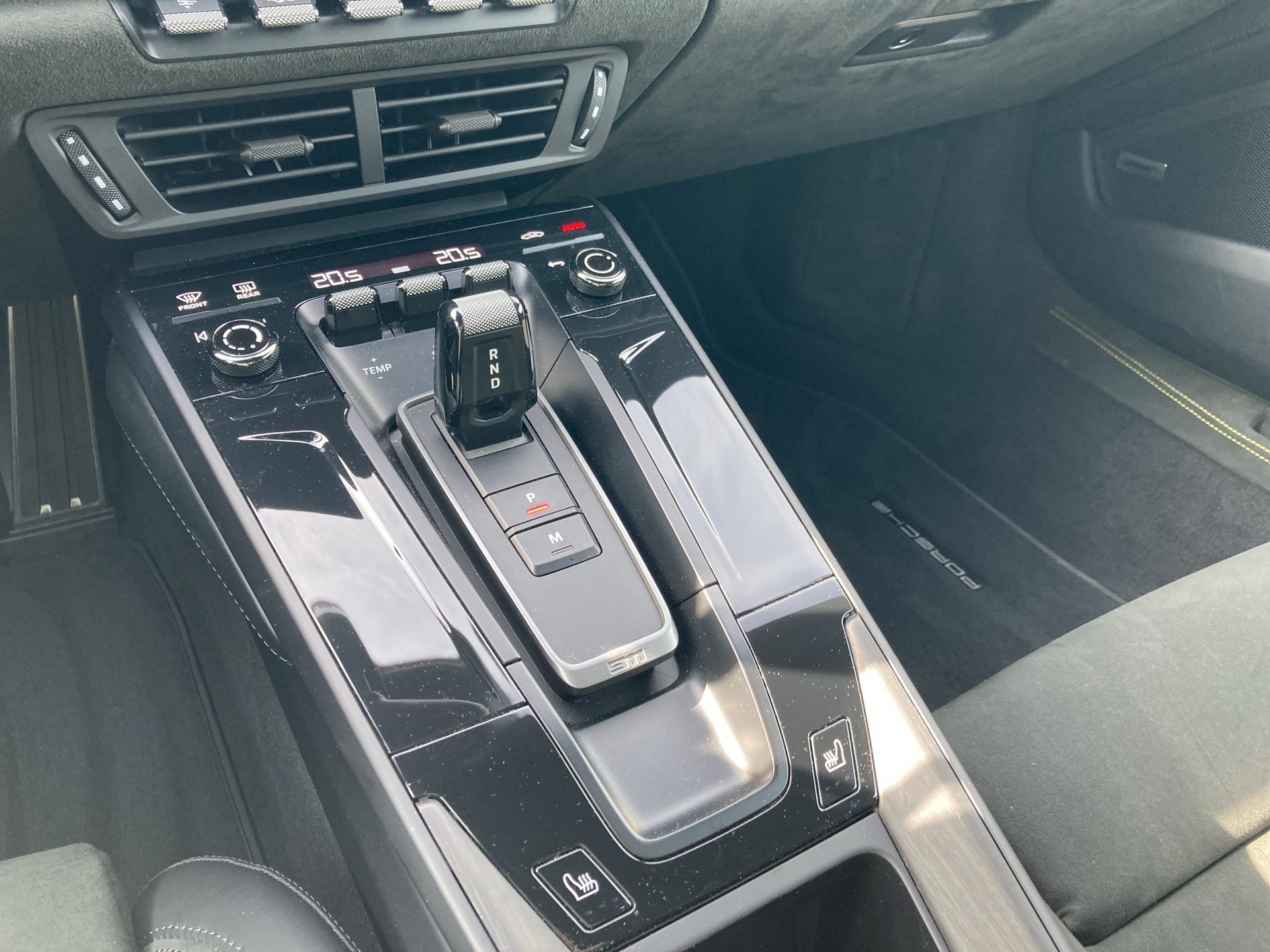 PORSCHE 911 Carrera GTS PDK-image-16