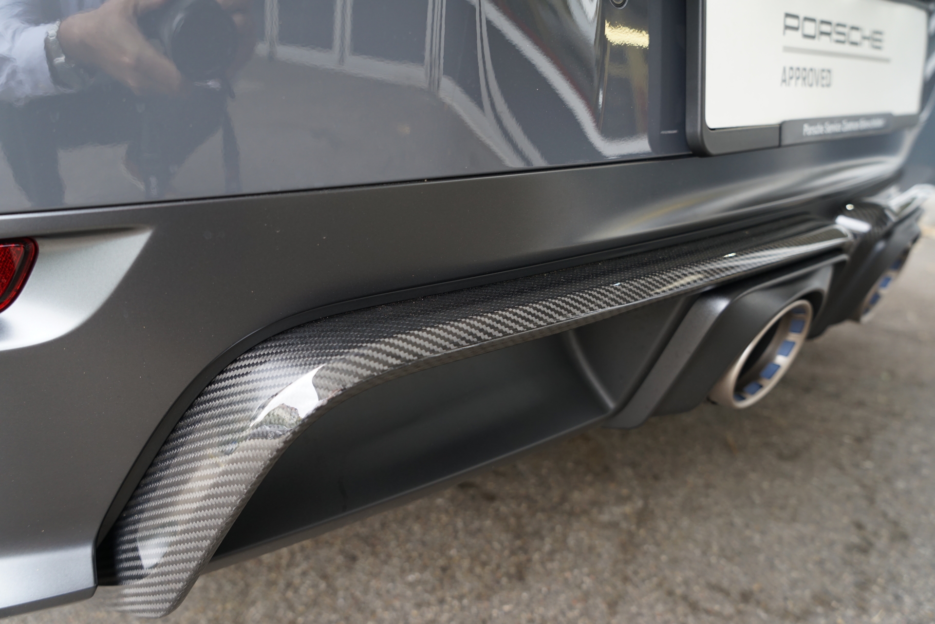 PORSCHE 911 Carrera GTS PDK-image-9