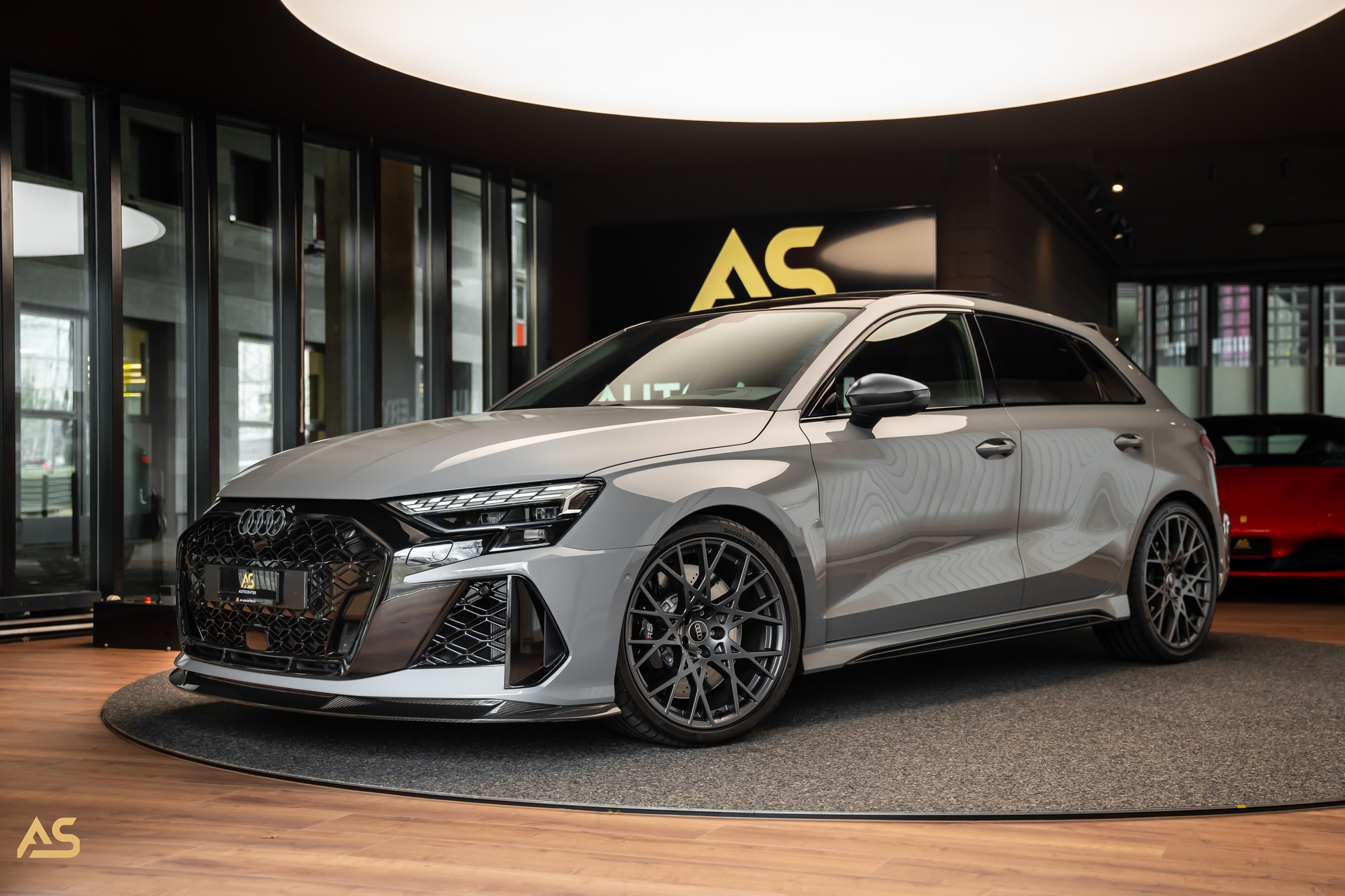 AUDI RS3 Sportback 2.5 TSI Facelift *NARDO* TRAUM | R8-SCHALENSITZE | PANORAMA | CARBON | 280 KMH-image-0