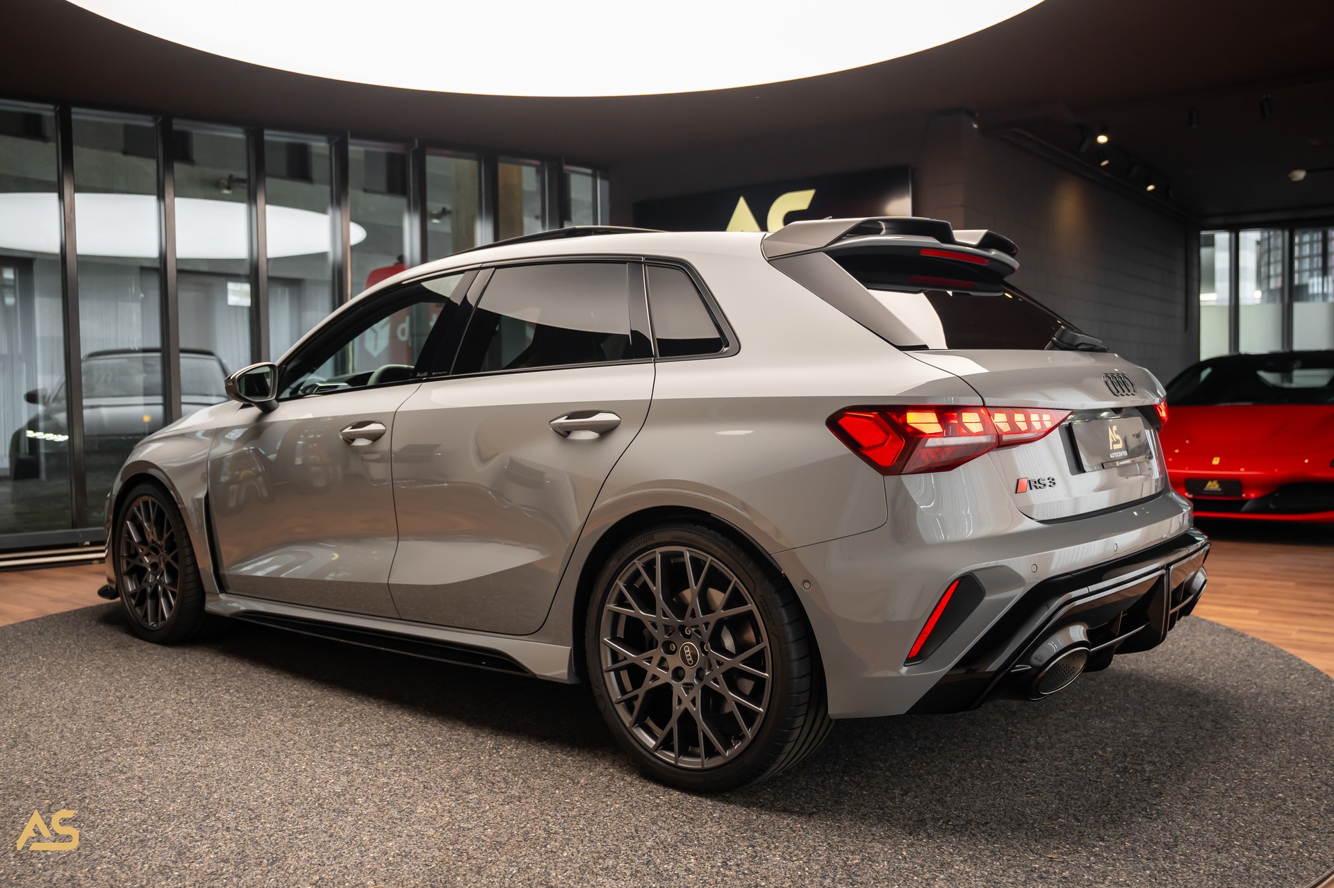 AUDI RS3 Sportback 2.5 TSI Facelift *NARDO* TRAUM | R8-SCHALENSITZE | PANORAMA | CARBON | 280 KMH-image-6