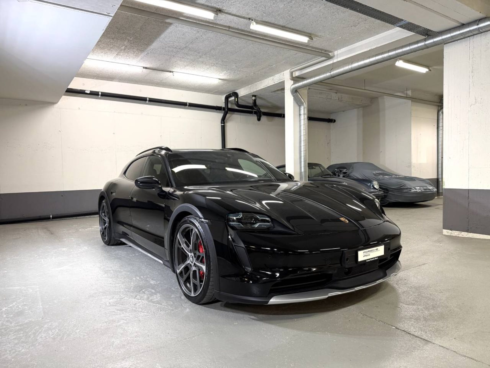 PORSCHE Taycan 4S Cross Turismo (MY23)-image-7
