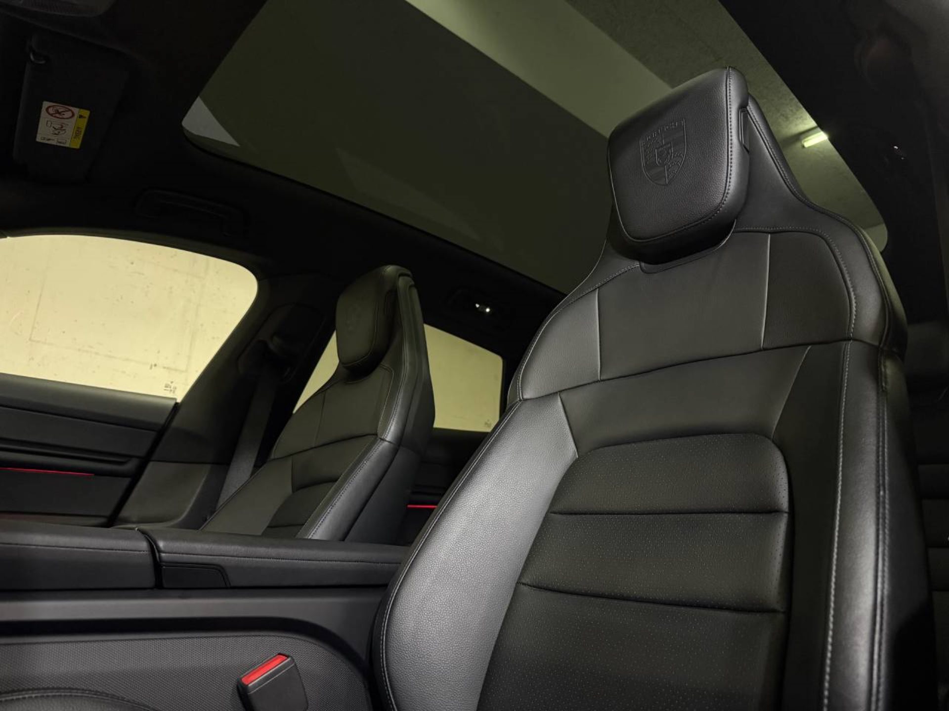 PORSCHE Taycan 4S Cross Turismo (MY23)-image-24