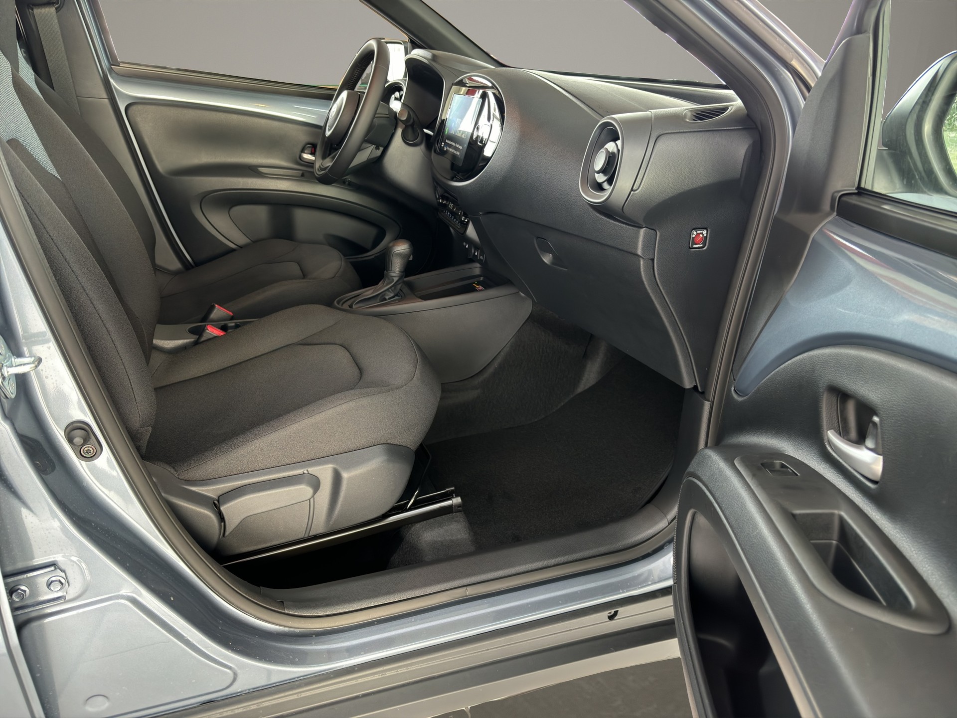 TOYOTA Aygo X 1.5 VVT-i HSD Trend e-CVT-image-19