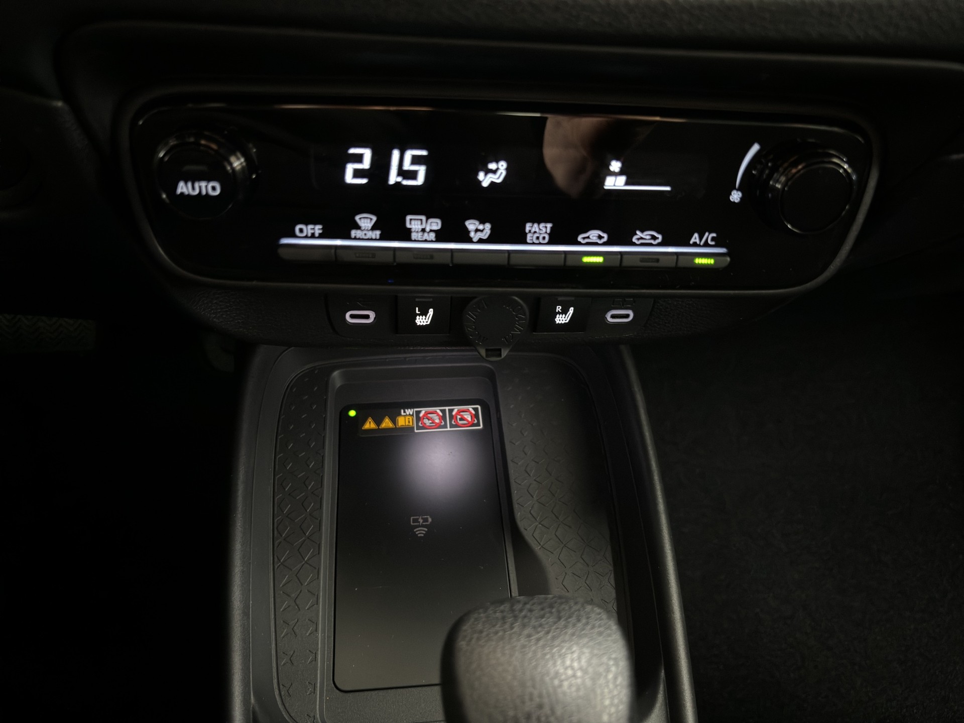 TOYOTA Aygo X 1.5 VVT-i HSD Trend e-CVT-image-27