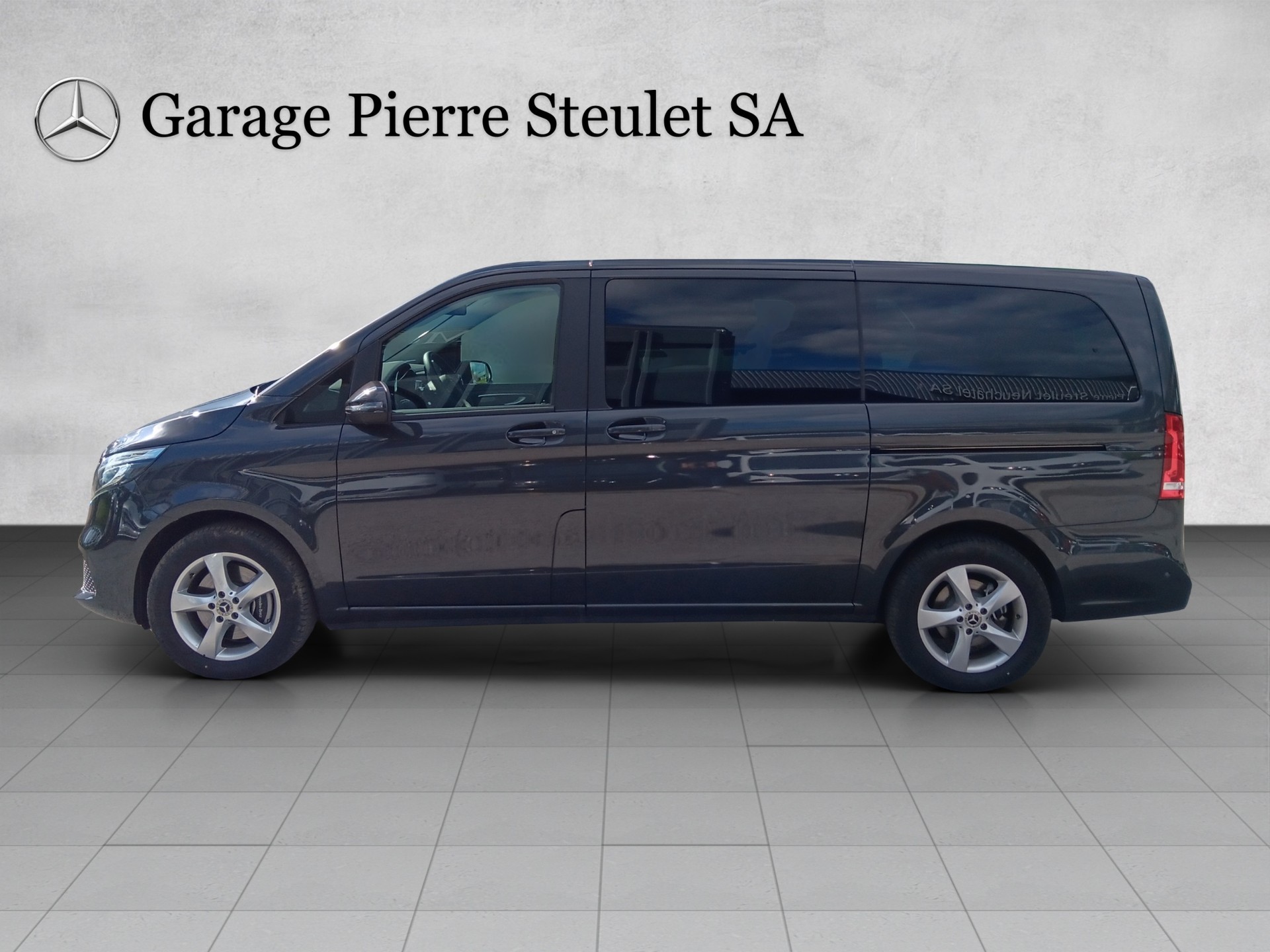 MERCEDES-BENZ V 250 d Trend 3200mm L 4m 9G Tronic-image-2