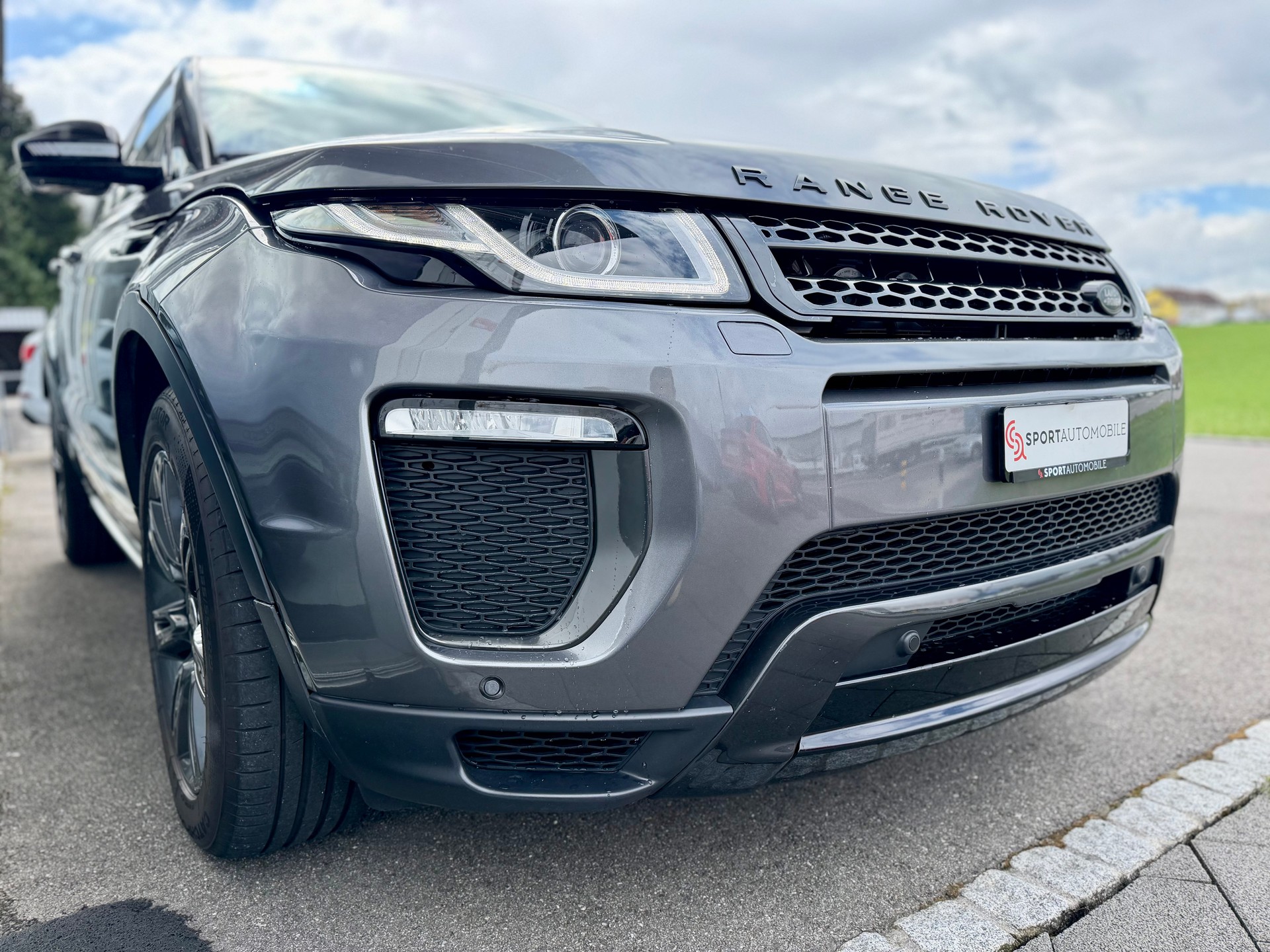 LAND ROVER Range Rover Evoque 2.0 TD4 HSE AT9-image-5