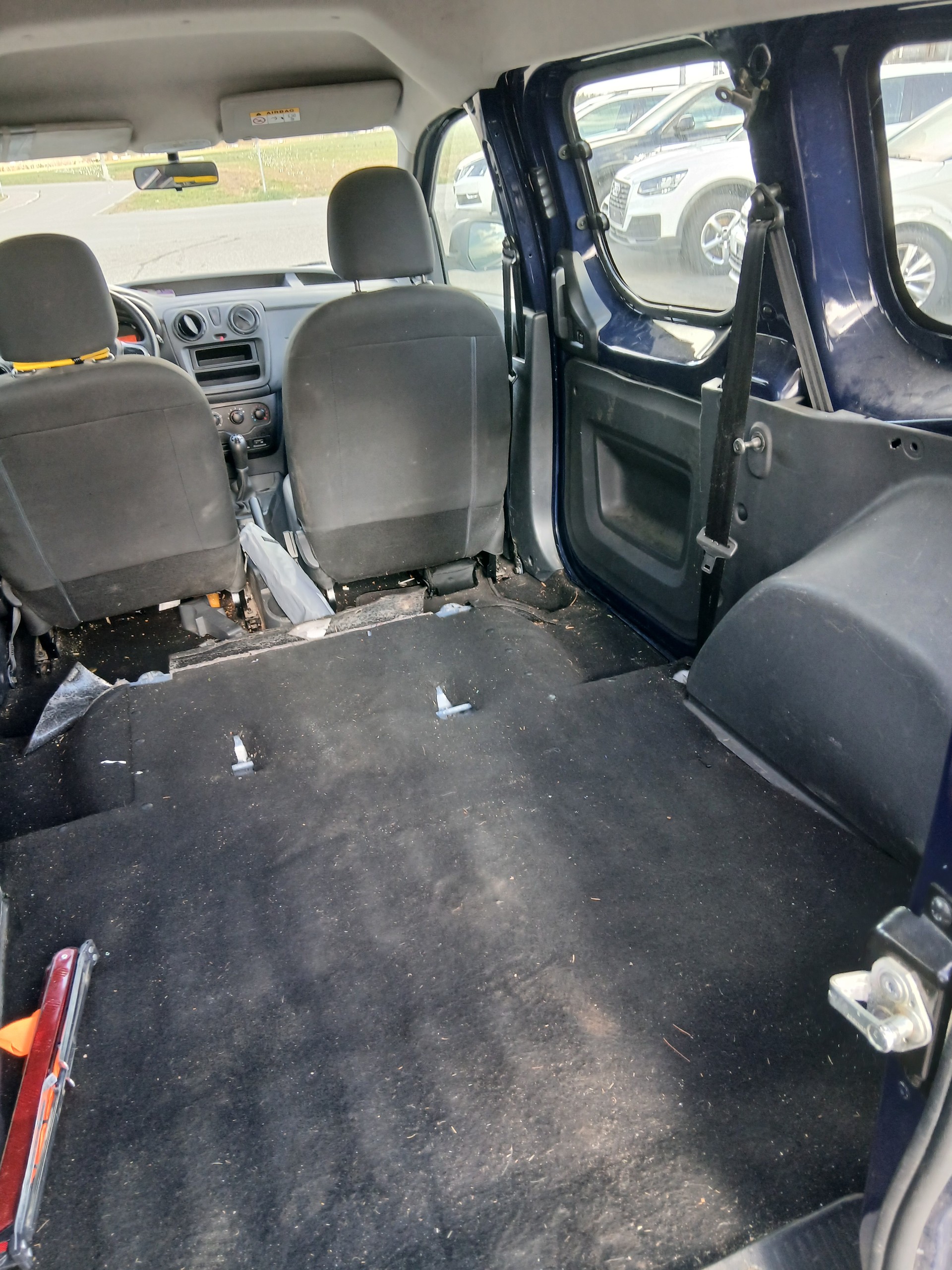 DACIA Dokker 1.6 16V-image-9