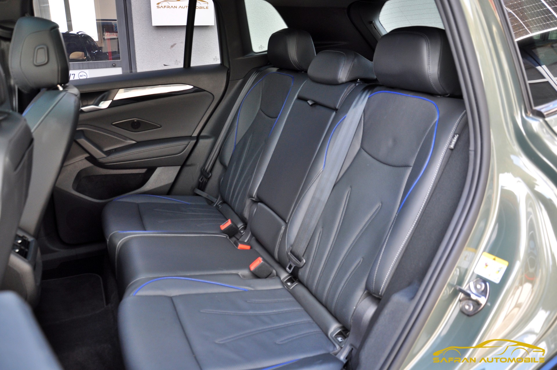 VW Tiguan 2.0 TSI DSG R-Line 4Motion-image-12