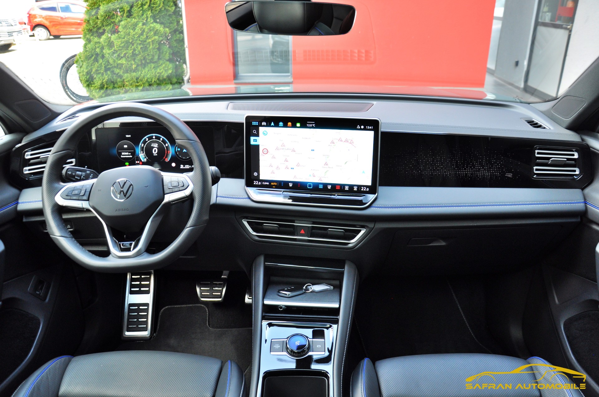 VW Tiguan 2.0 TSI DSG R-Line 4Motion-image-11