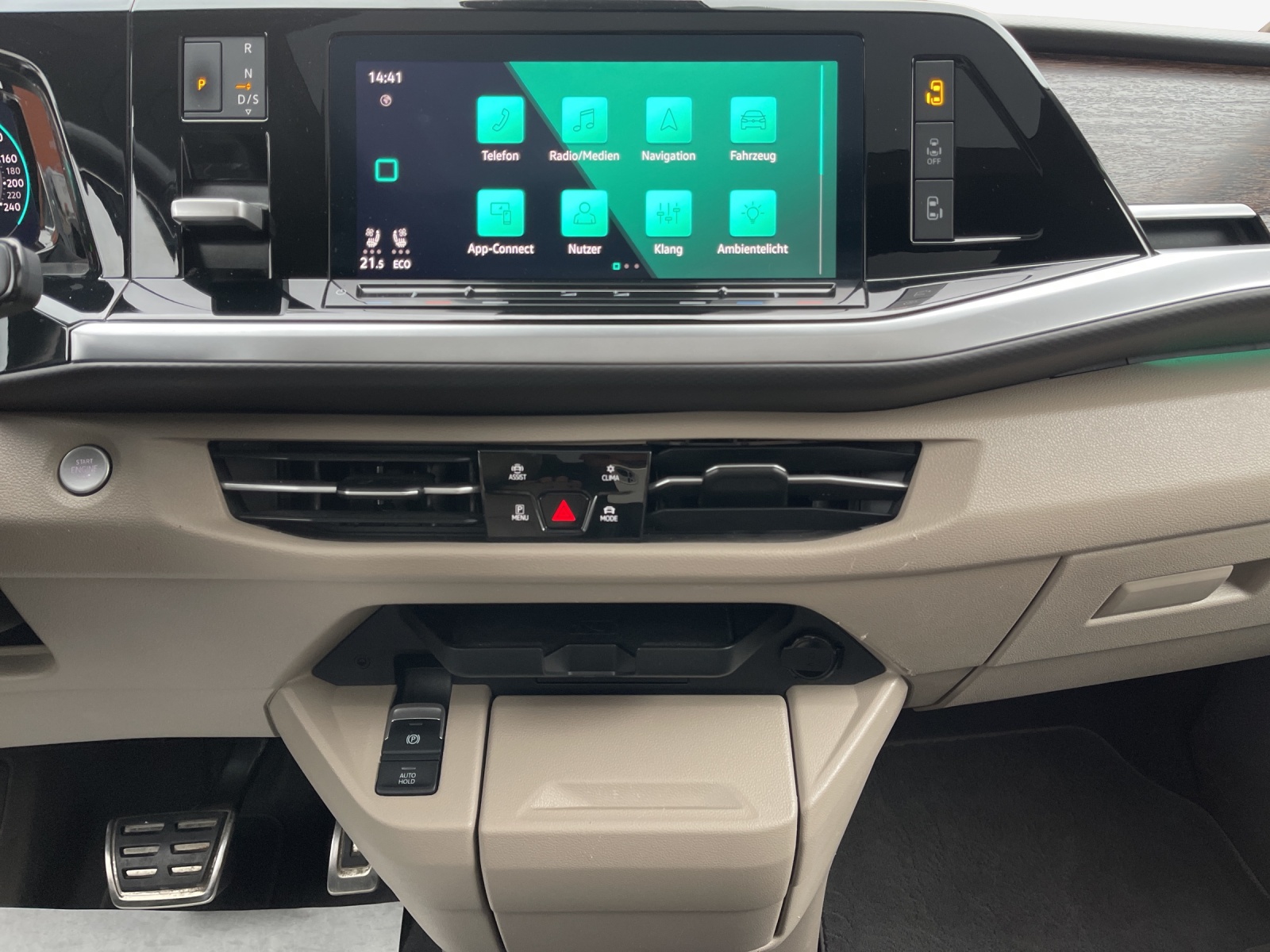 VW Multivan 1.4 eHybrid Style Liberty DSG-image-11