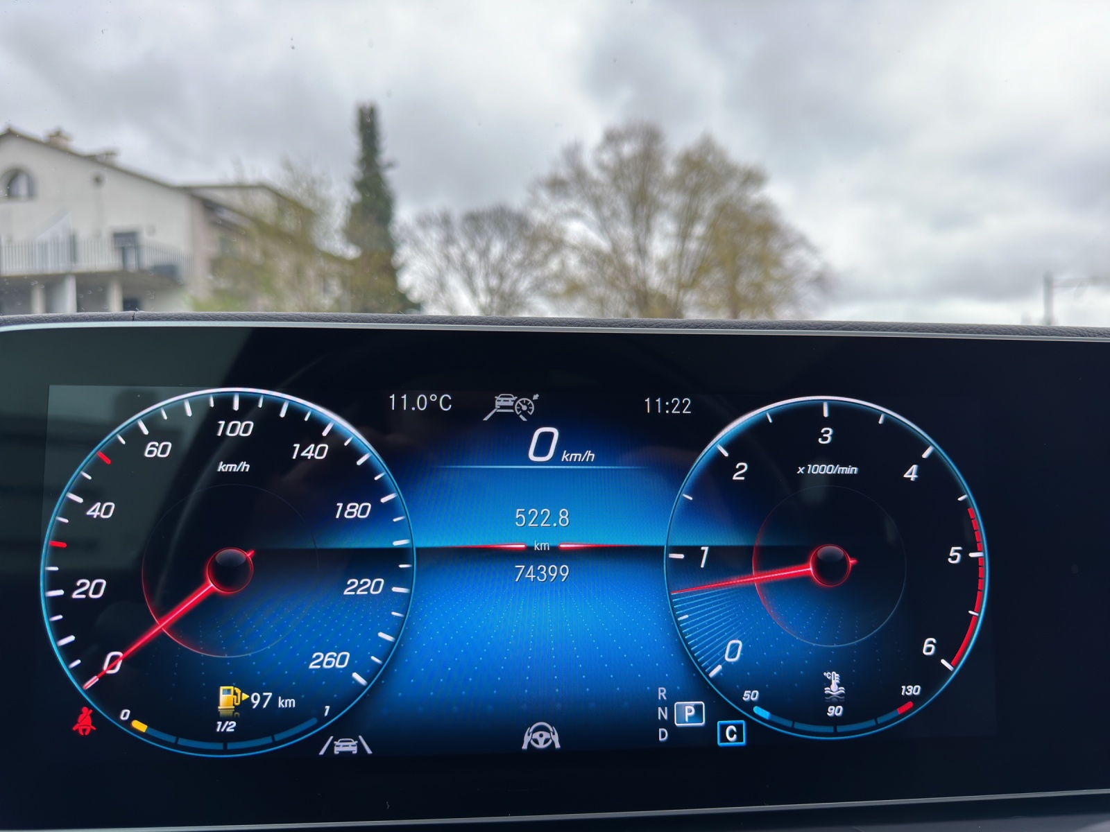 MERCEDES-BENZ GLE 400 d 4Matic AMG Line 9G-Tronic-image-22