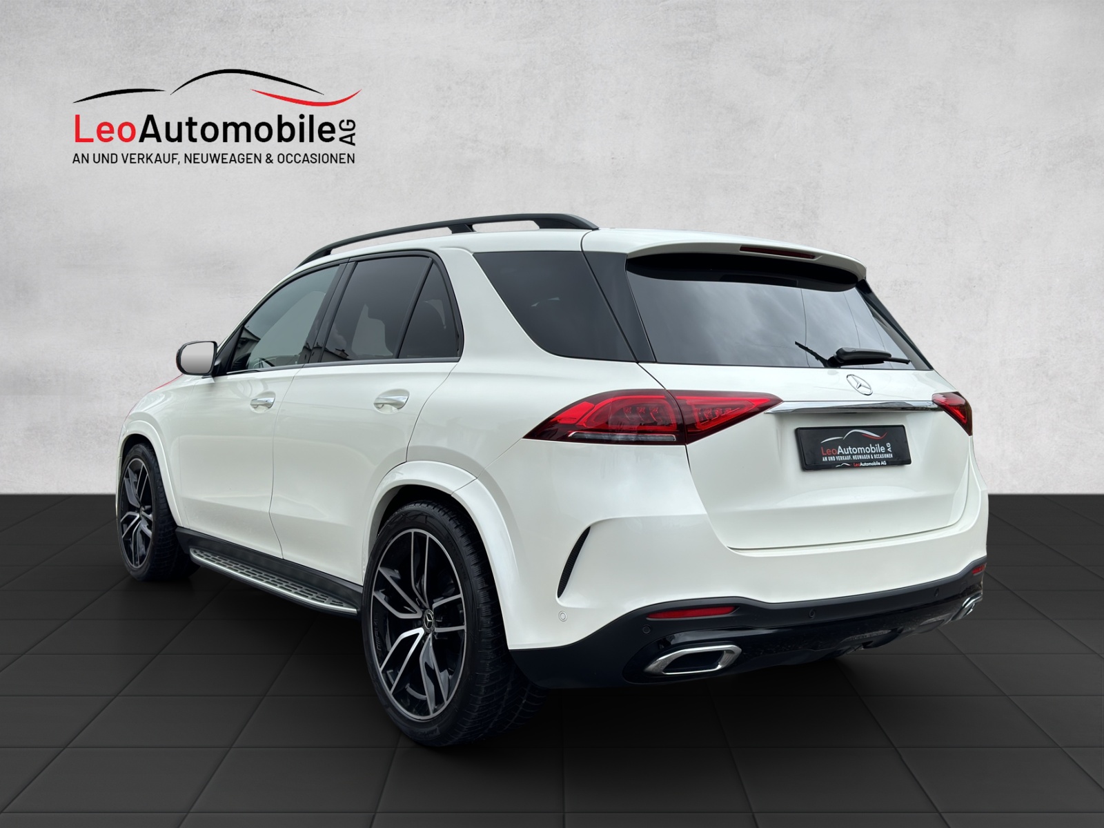 MERCEDES-BENZ GLE 400 d 4Matic AMG Line 9G-Tronic-showroom-element-2