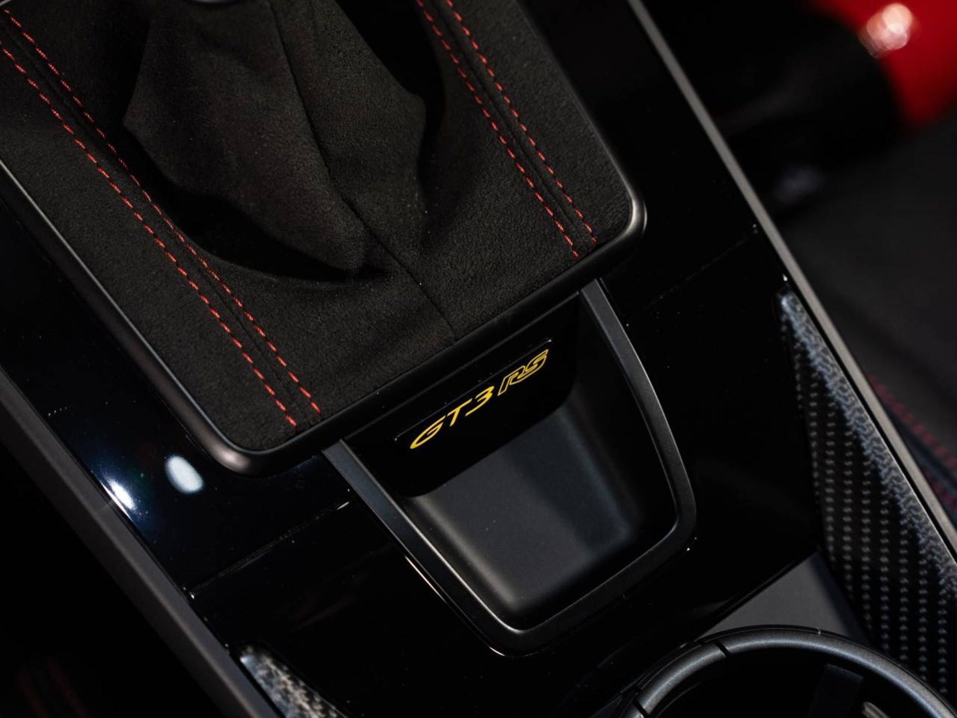 PORSCHE 911 GT3 RS (MY23)-image-12