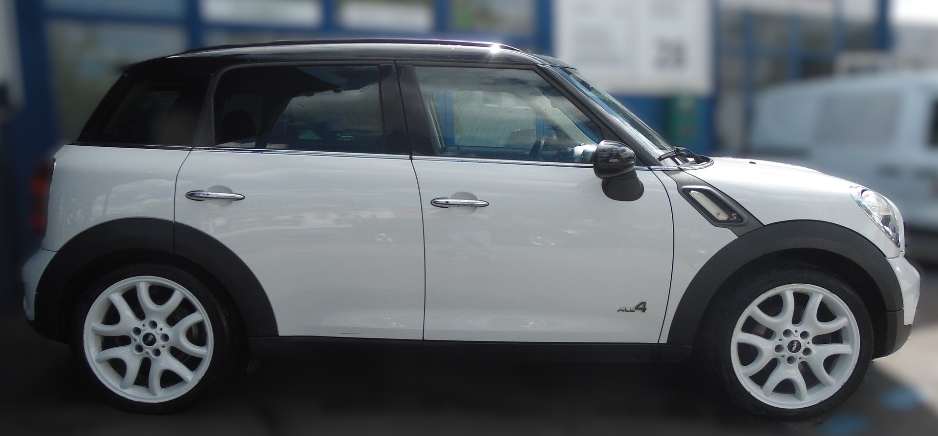 MINI Countryman Cooper S ALL4-image-1