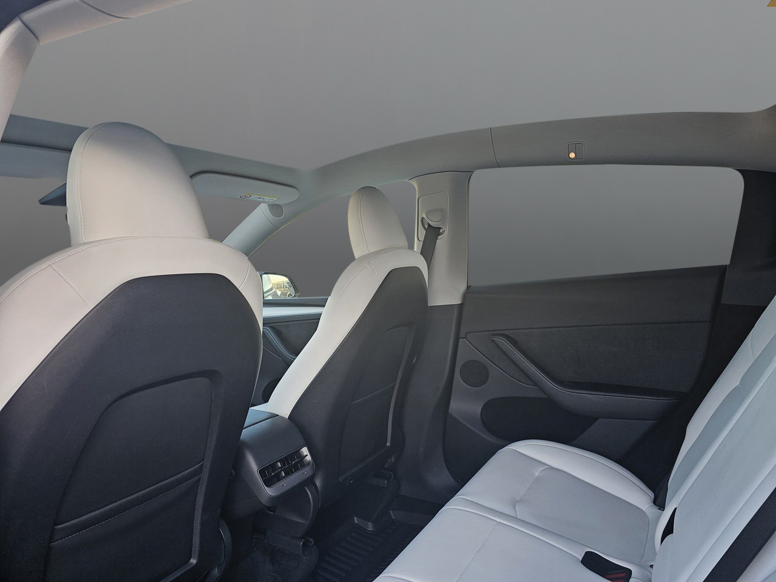 TESLA Model Y Performance-image-15