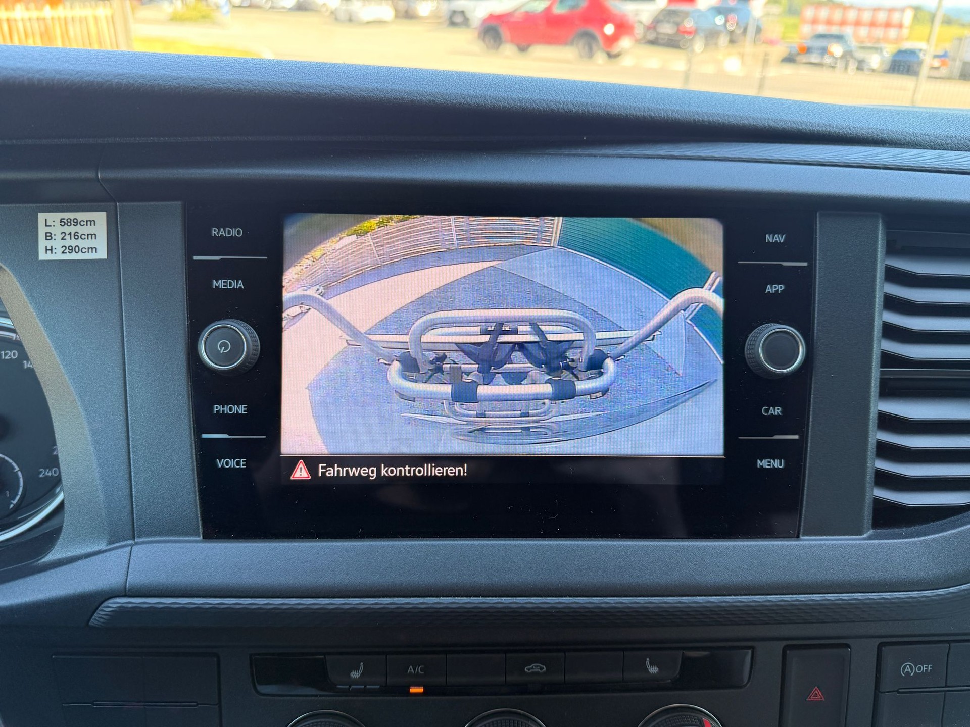 VW Knaus Tourer VAN 500 LT-image-22