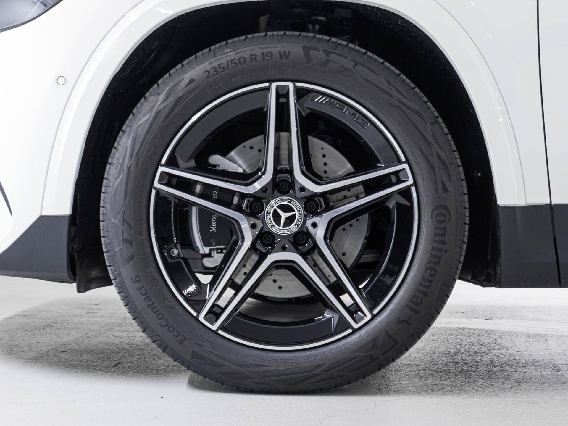 MERCEDES-BENZ GLA 200 Night Star-image-11
