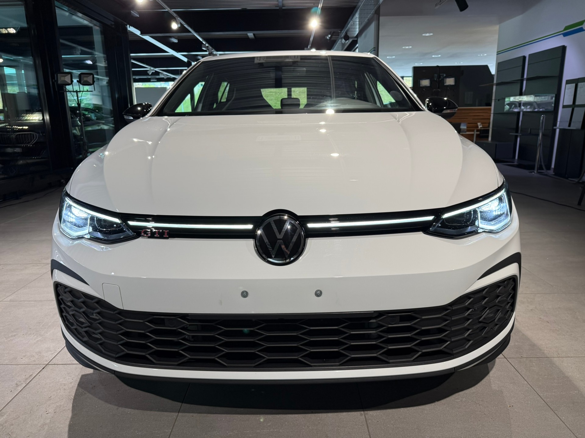 VW Golf 2.0 TSI GTI DSG-image-1