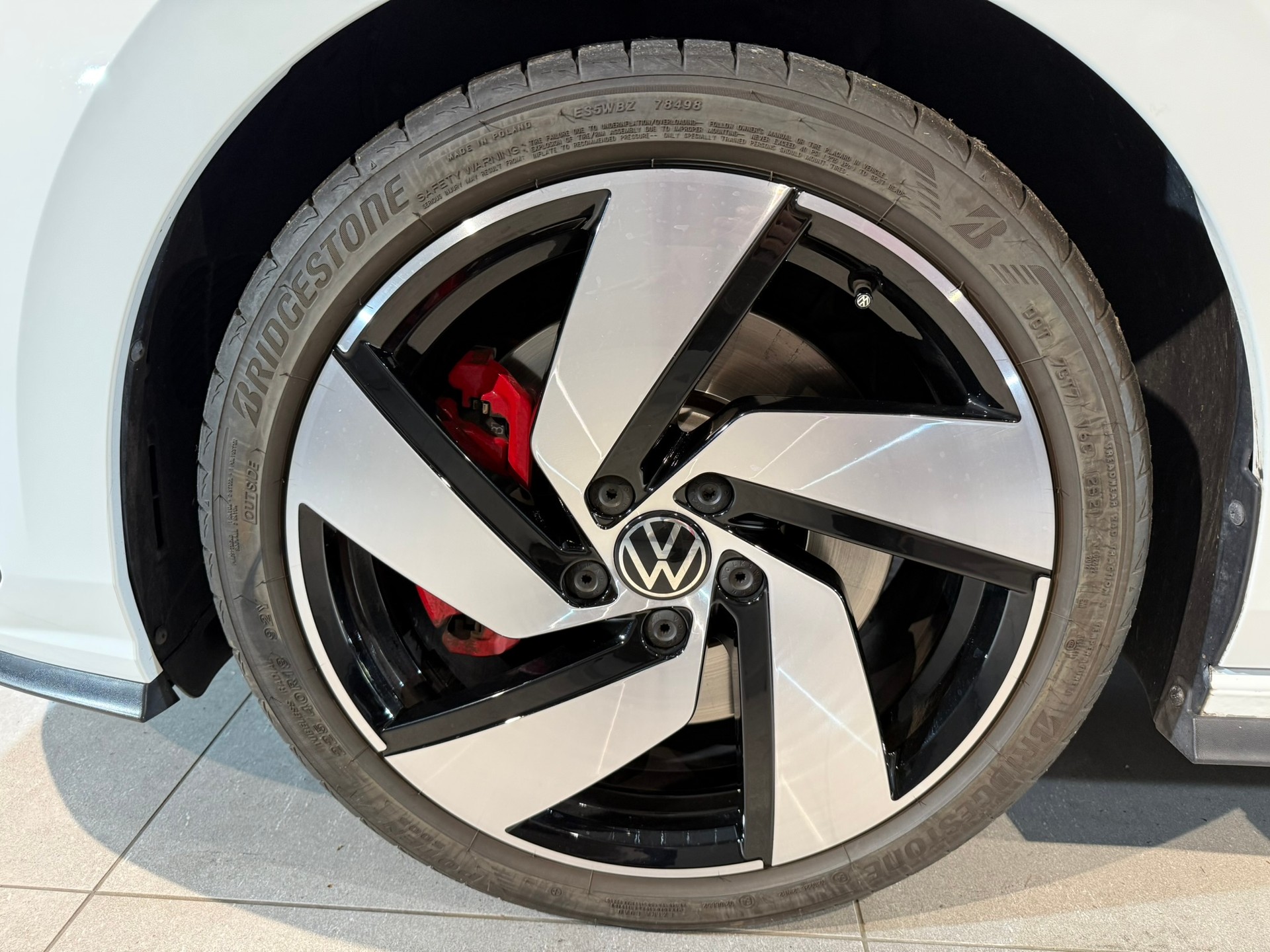 VW Golf 2.0 TSI GTI DSG-image-11