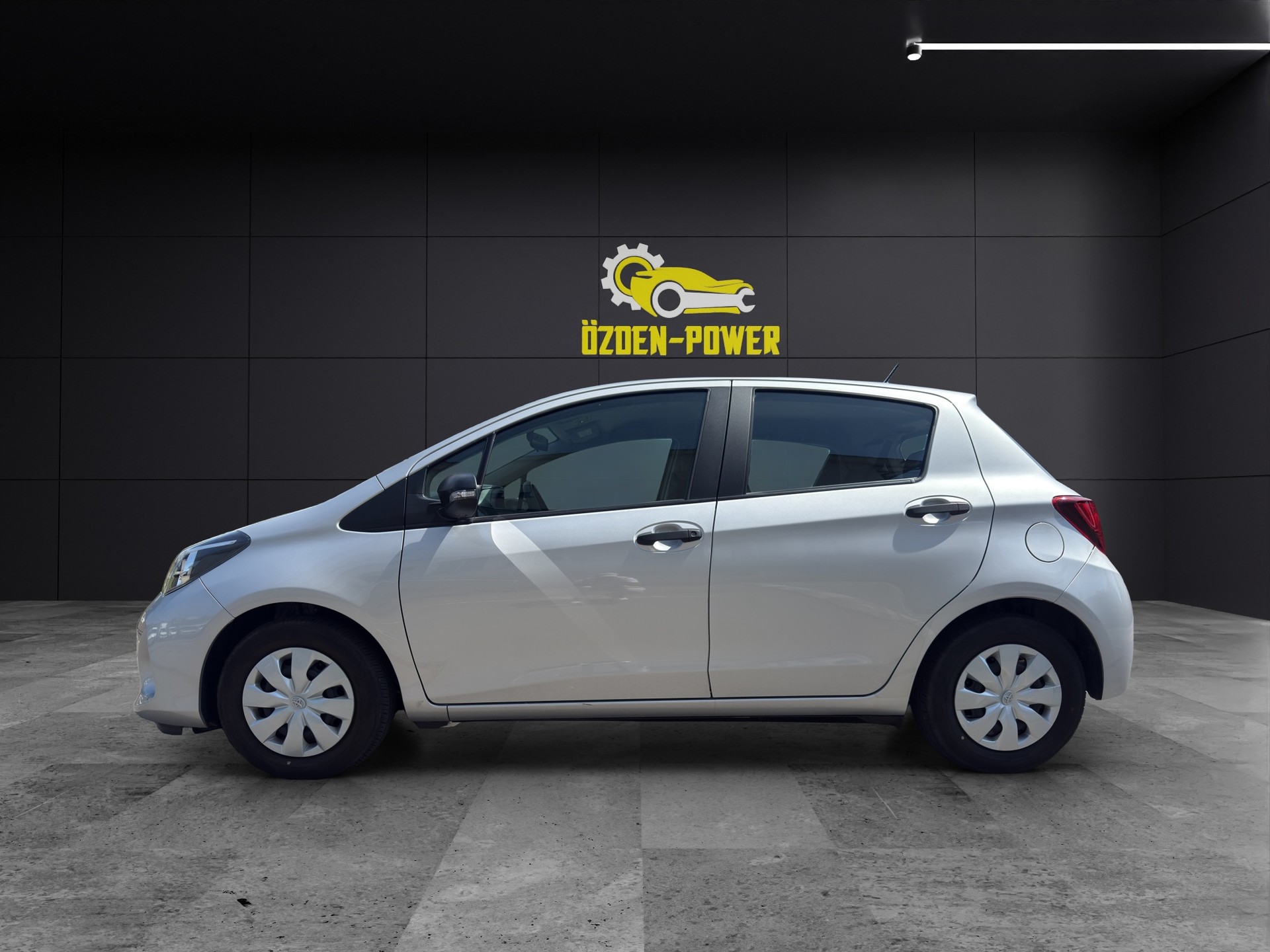 TOYOTA Yaris 1.0 Terra *Spezialpreis NUR für MAI!*-image-6