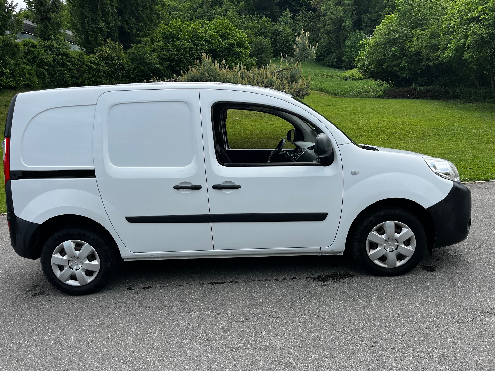 RENAULT Kangoo Medium dCi 110 ENERGY Business-image-3