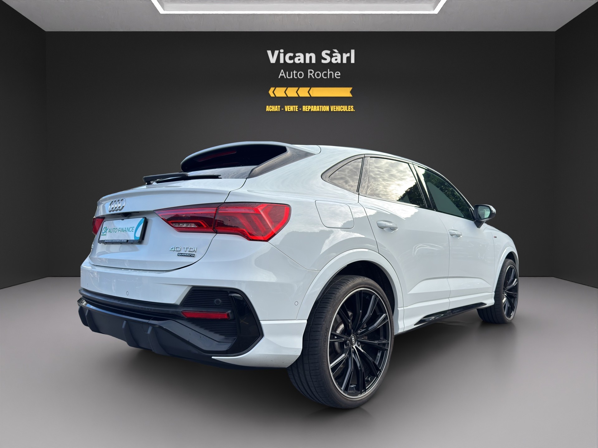 AUDI Q3 Sportback 40 TDI S line Attraction quattro S-tronic-image-6