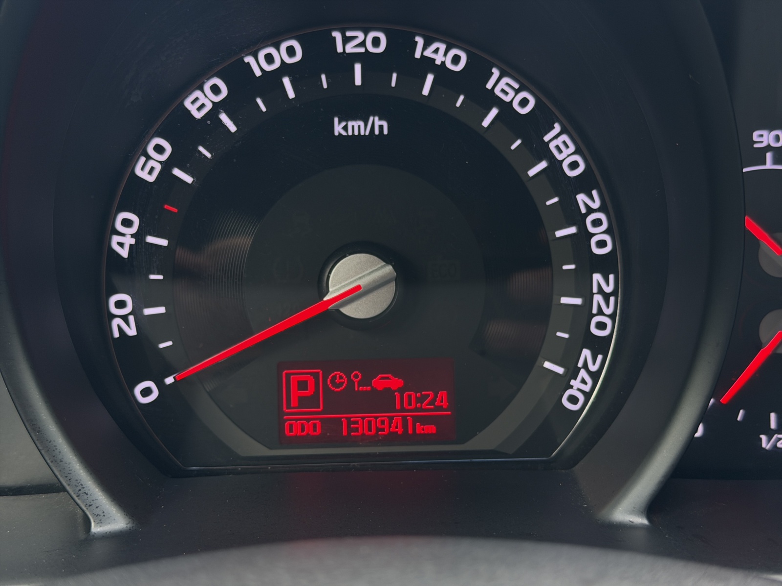 KIA Sportage 2.0 CRDi Trend 4WD Automatic-image-24