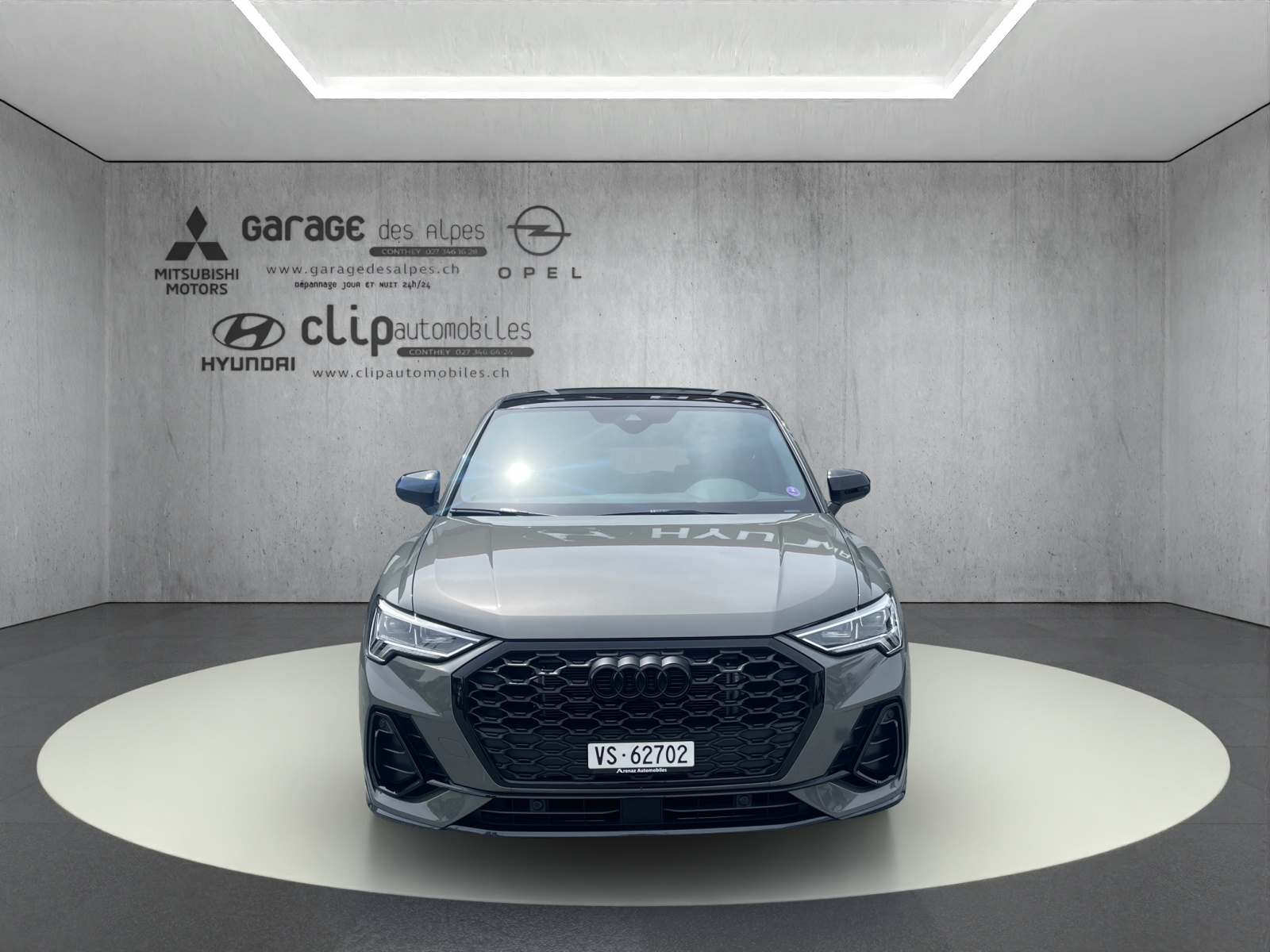 AUDI Q3 Sportback 1.5 35 TFSI S line S-Tronic-showroom-element-1