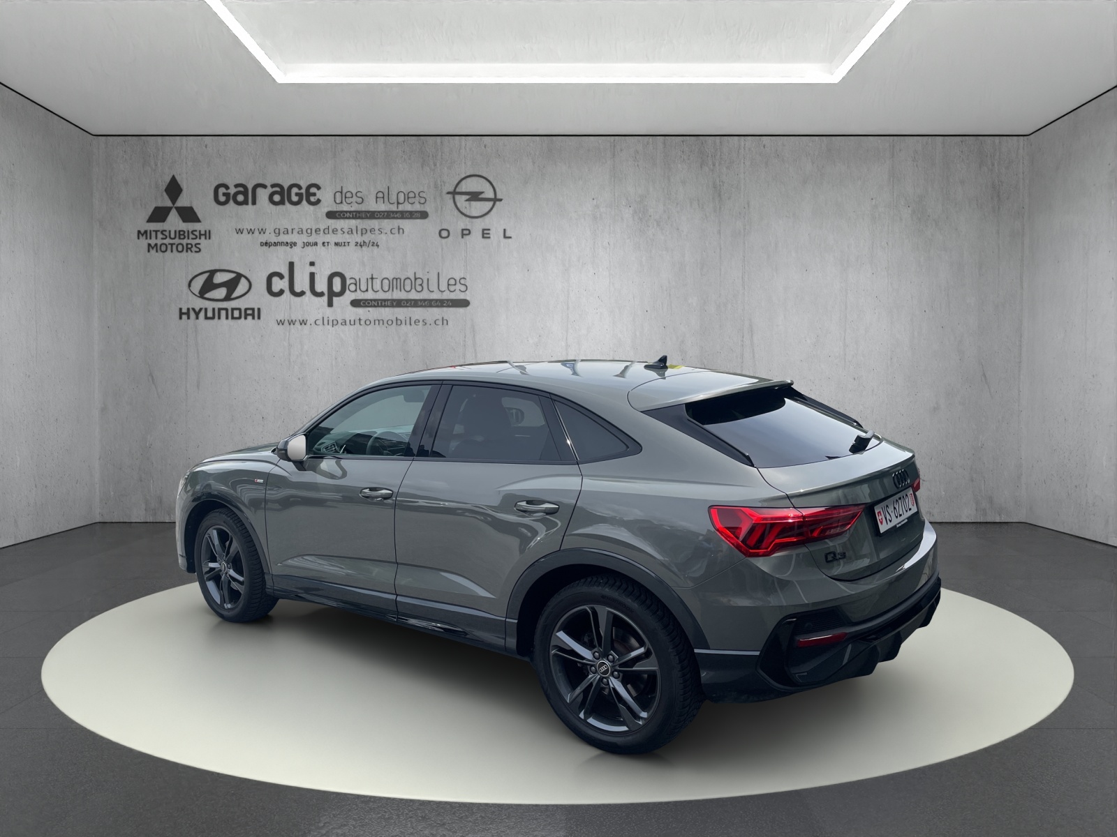 AUDI Q3 Sportback 1.5 35 TFSI S line S-Tronic-showroom-element-3