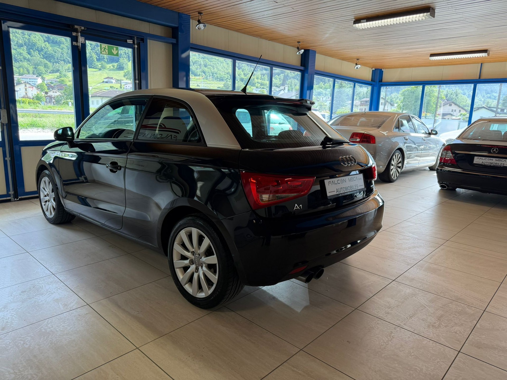 AUDI A1 1.4 TFSI Ambition-image-6