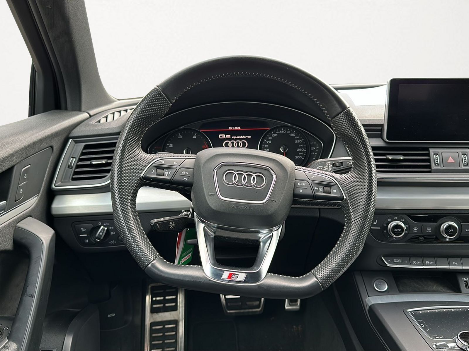 AUDI Q5 2.0 TDI sport quattro S-tronic-image-7