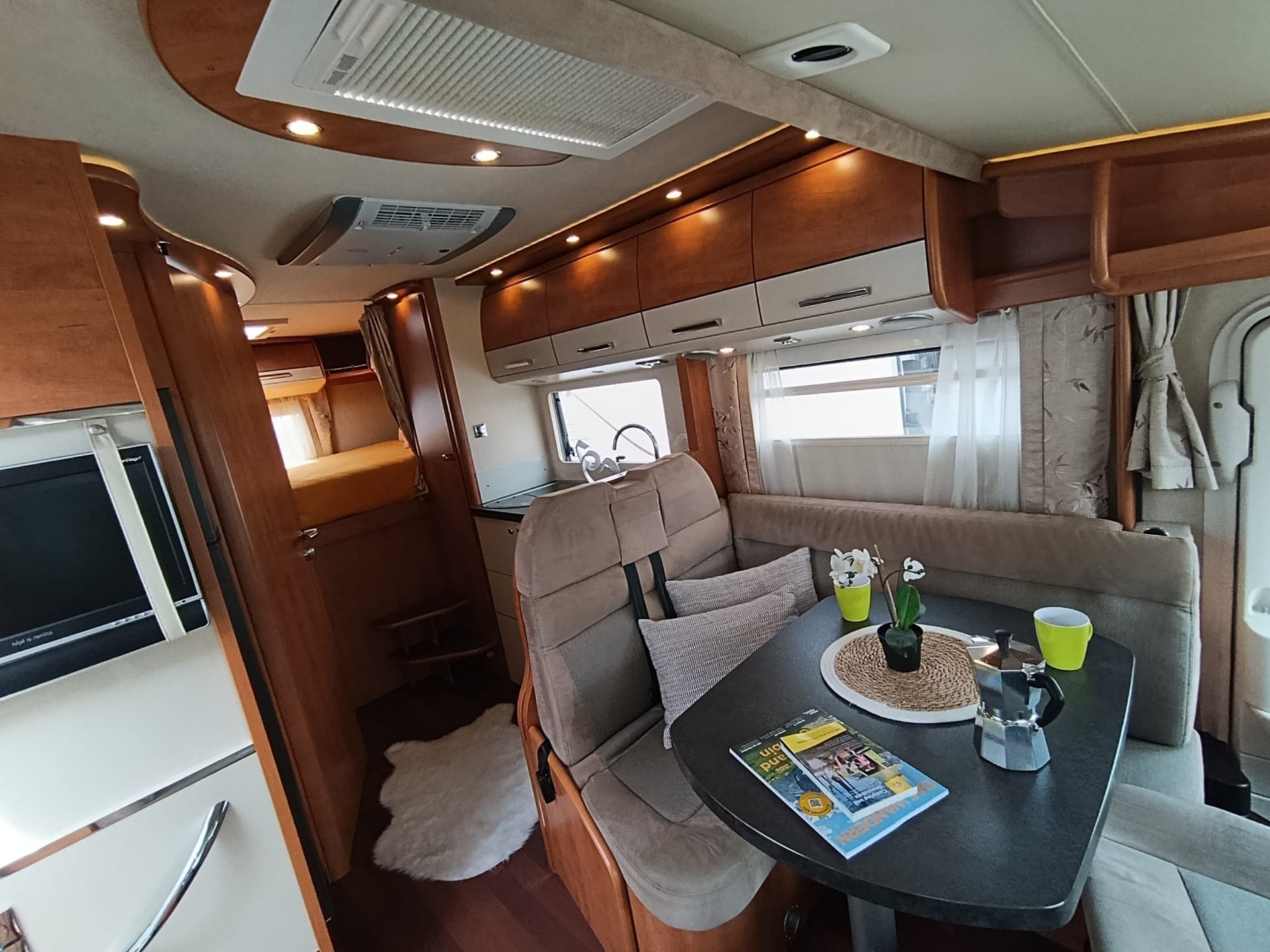 CARTHAGO C Tourer Sport I142 *** Premium Qualität mit vollen Komfort***Automat mit 177PS *5-Plätzer *Raumklima-image-17