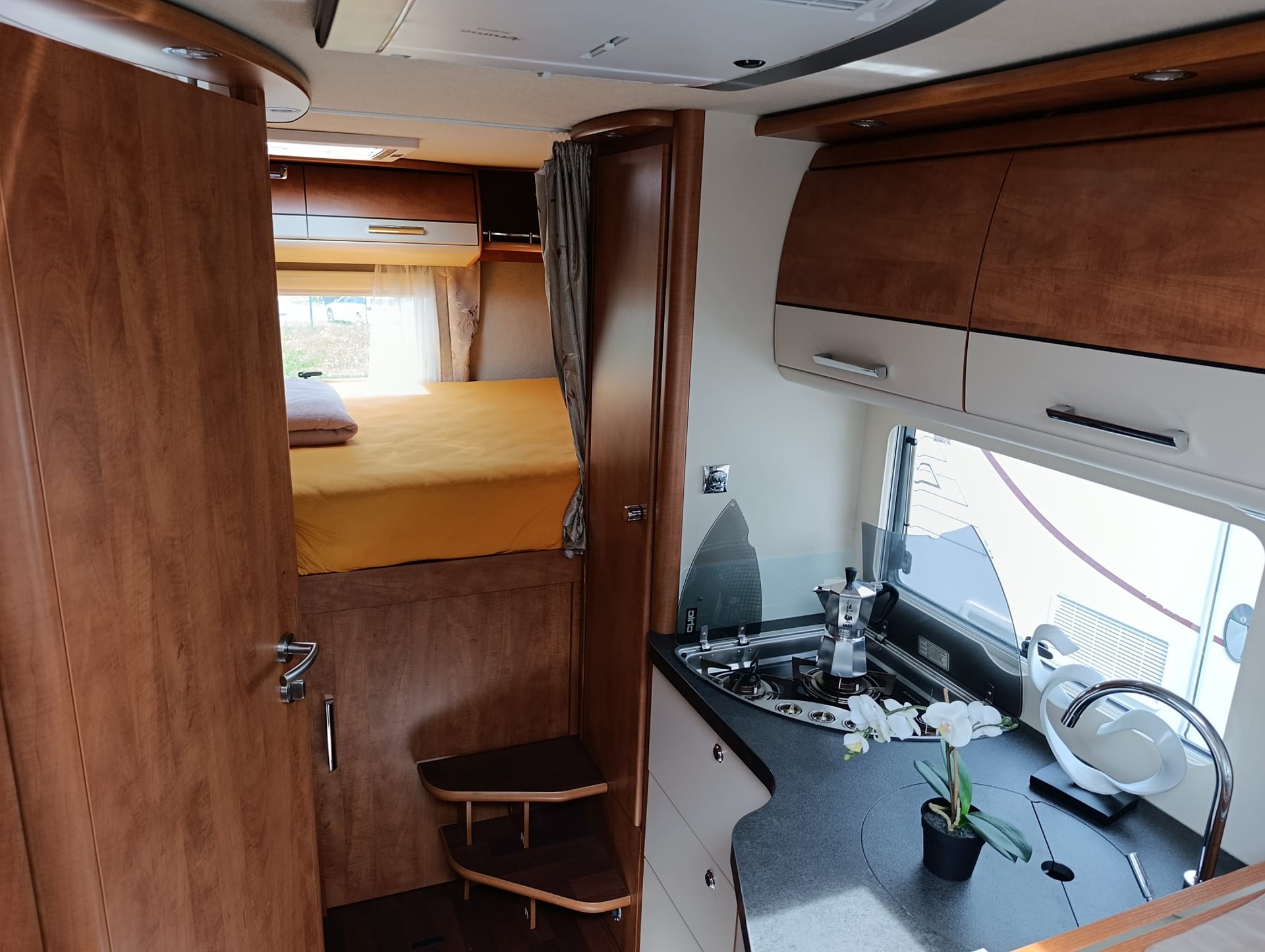 CARTHAGO C Tourer Sport I142 *** Premium Qualität mit vollen Komfort***Automat mit 177PS *5-Plätzer *Raumklima-image-11