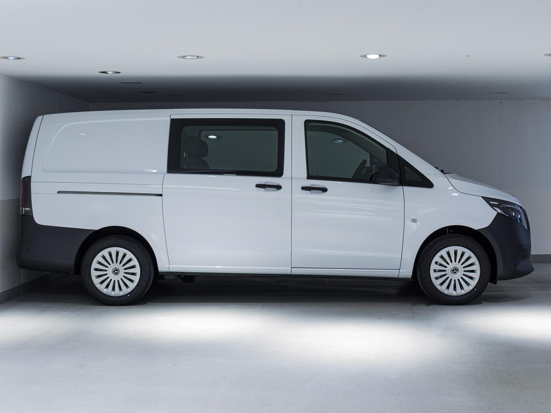 MERCEDES-BENZ Vito 116 CDI 4x4 Mixto Lang-image-1