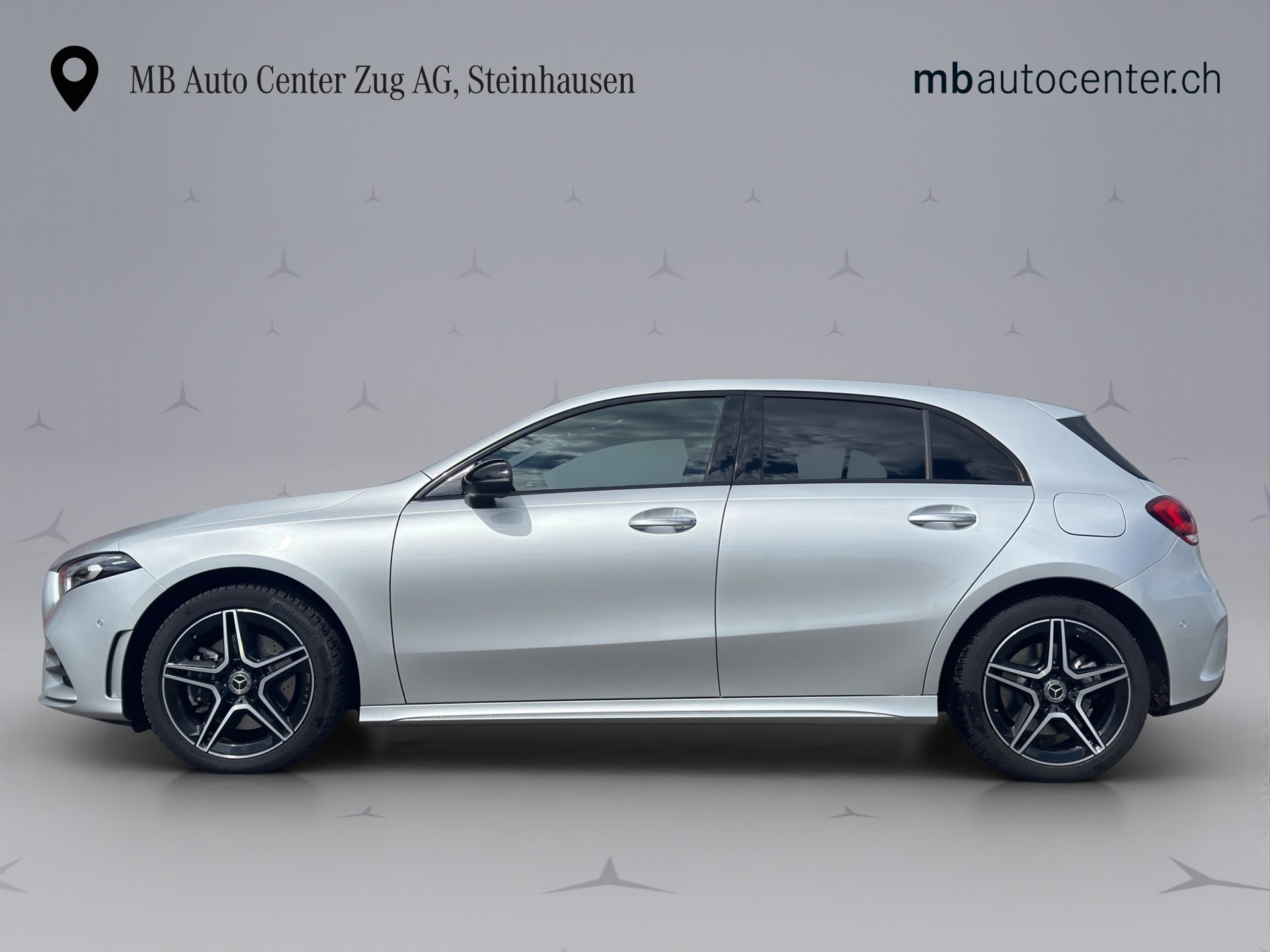 MERCEDES-BENZ A 250 e AMG Line-image-1