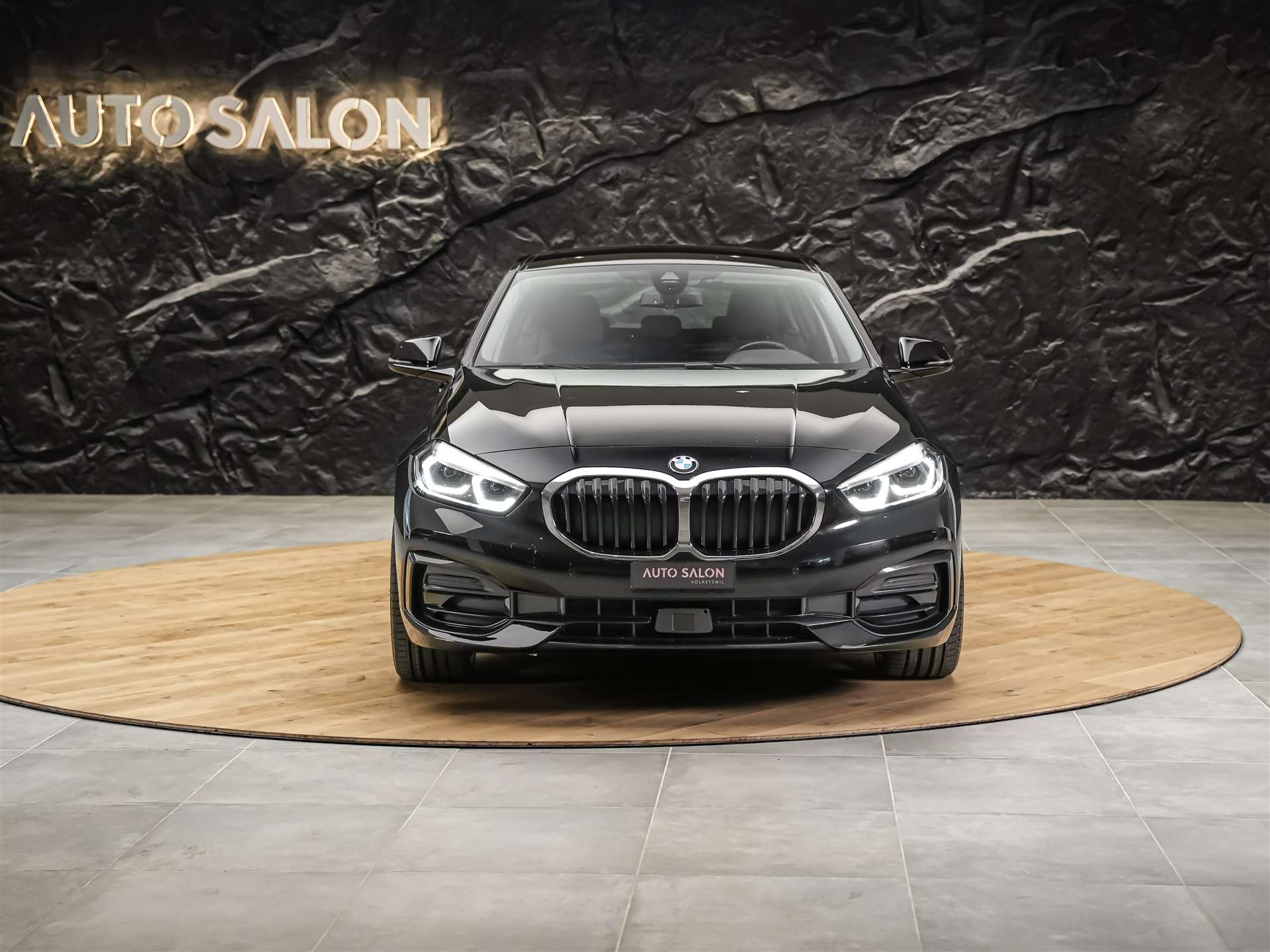 BMW 118i Sport Line Steptronic *CH Auto*19" Felgen*Harman/Kardon*-image-6